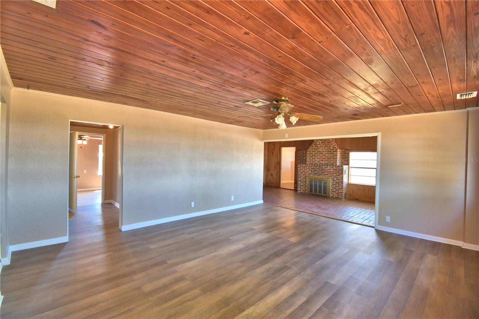 352 E Hwy 630 E Property Photo 6