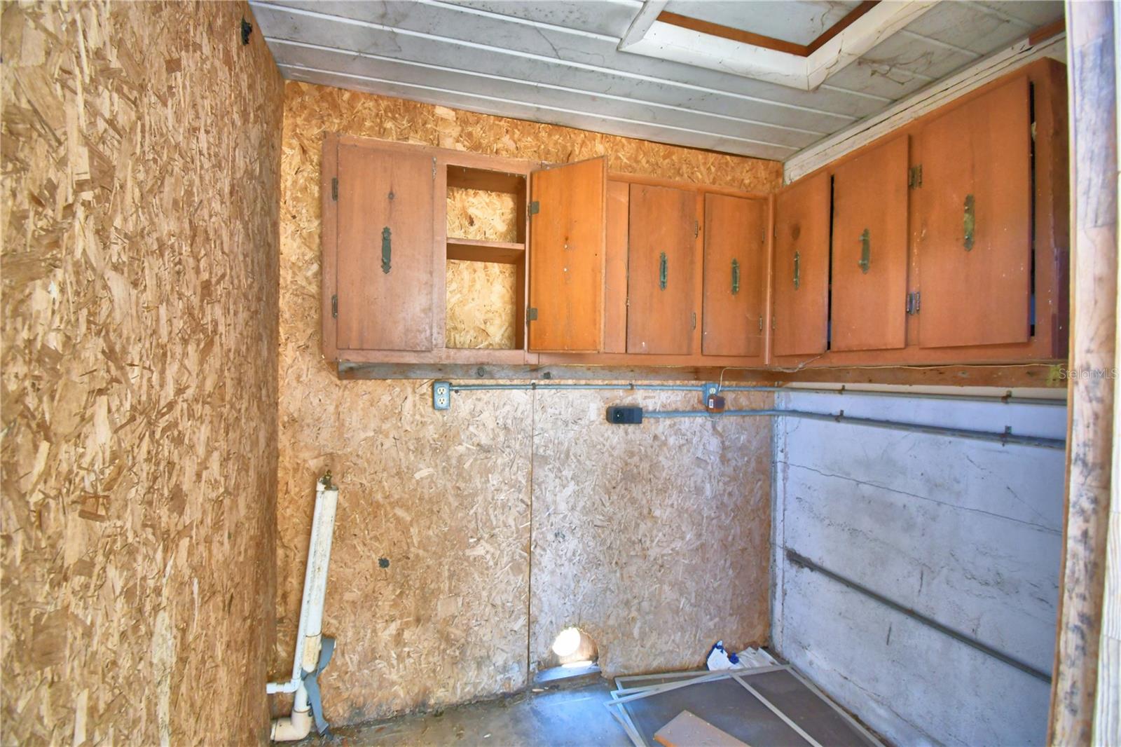 352 E Hwy 630 E Property Photo 38