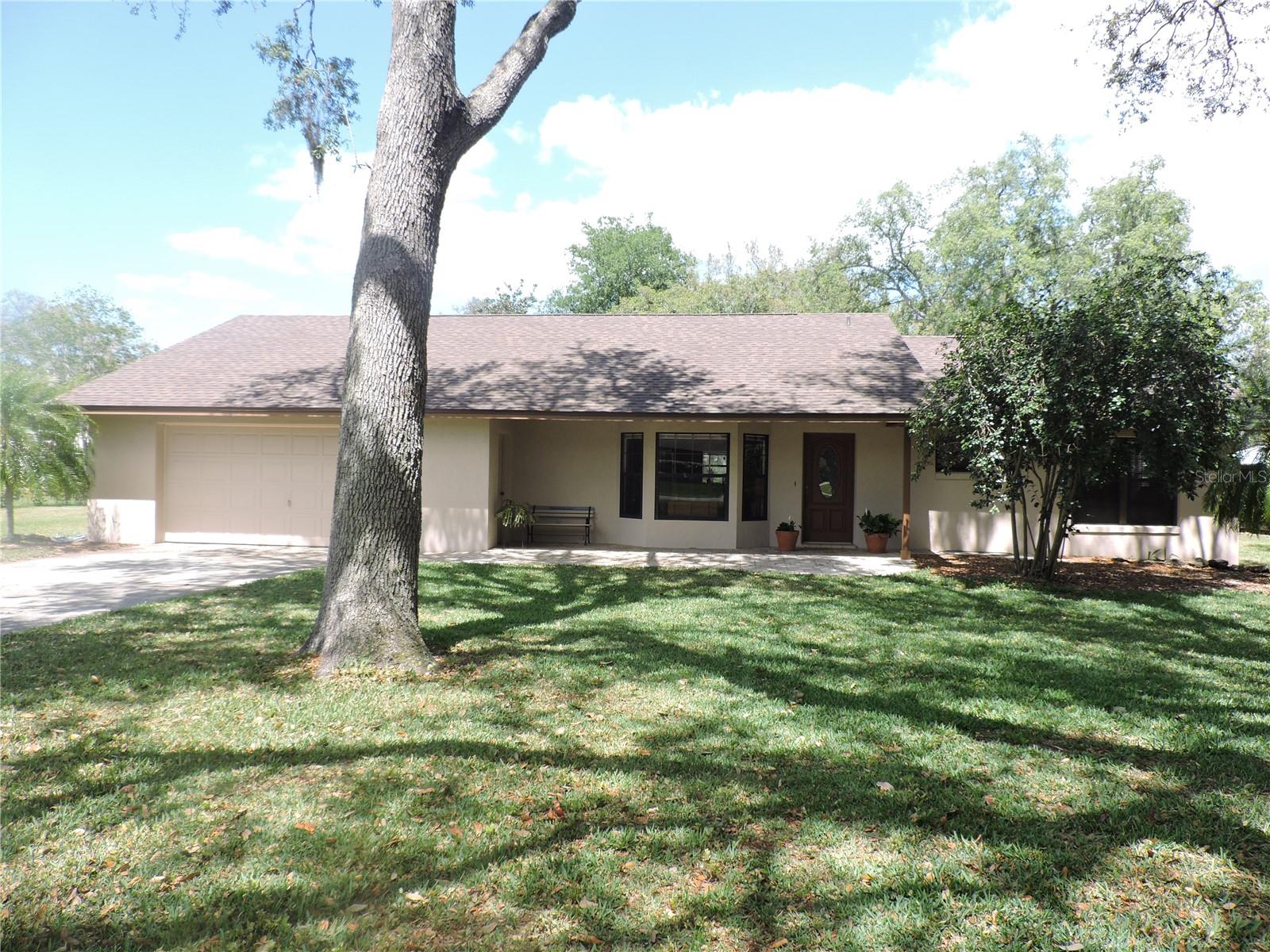 3567 Red Oak Ct Property Photo