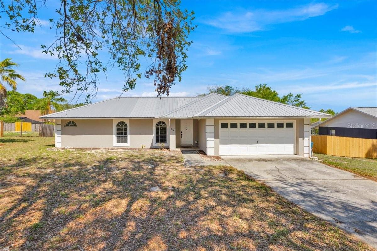 814 Cambridge Way Property Photo