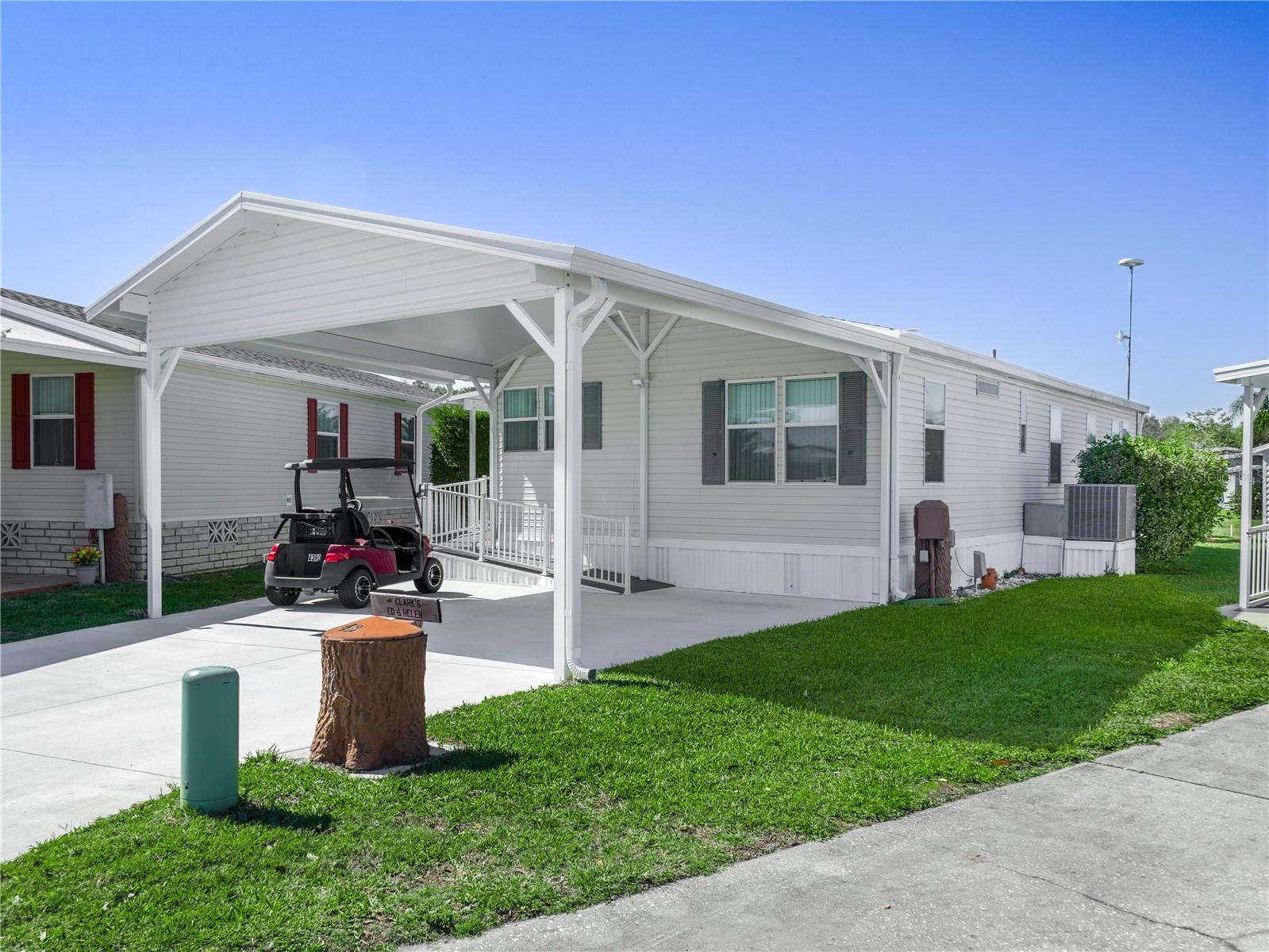 43 Red Quill Cir Property Photo 1