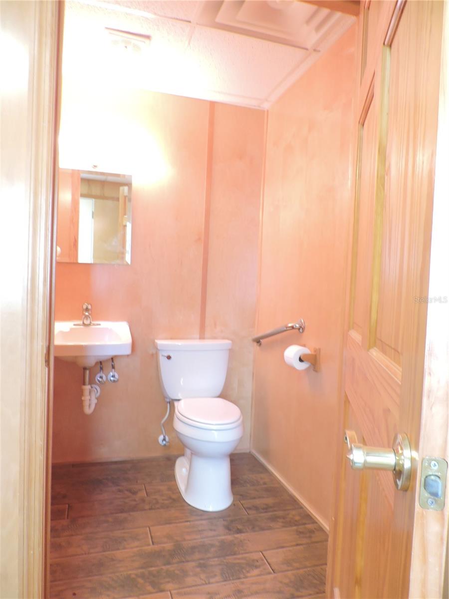 19200 Hwy 27 Property Photo 6
