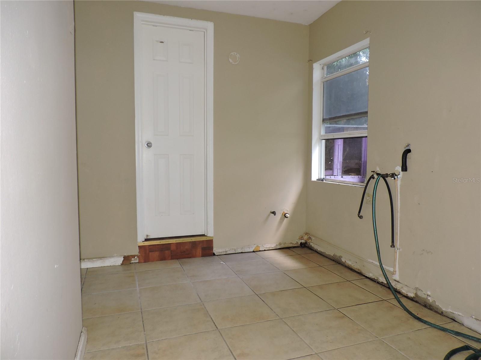 2530 Snapping Turtle Dr Property Photo 7