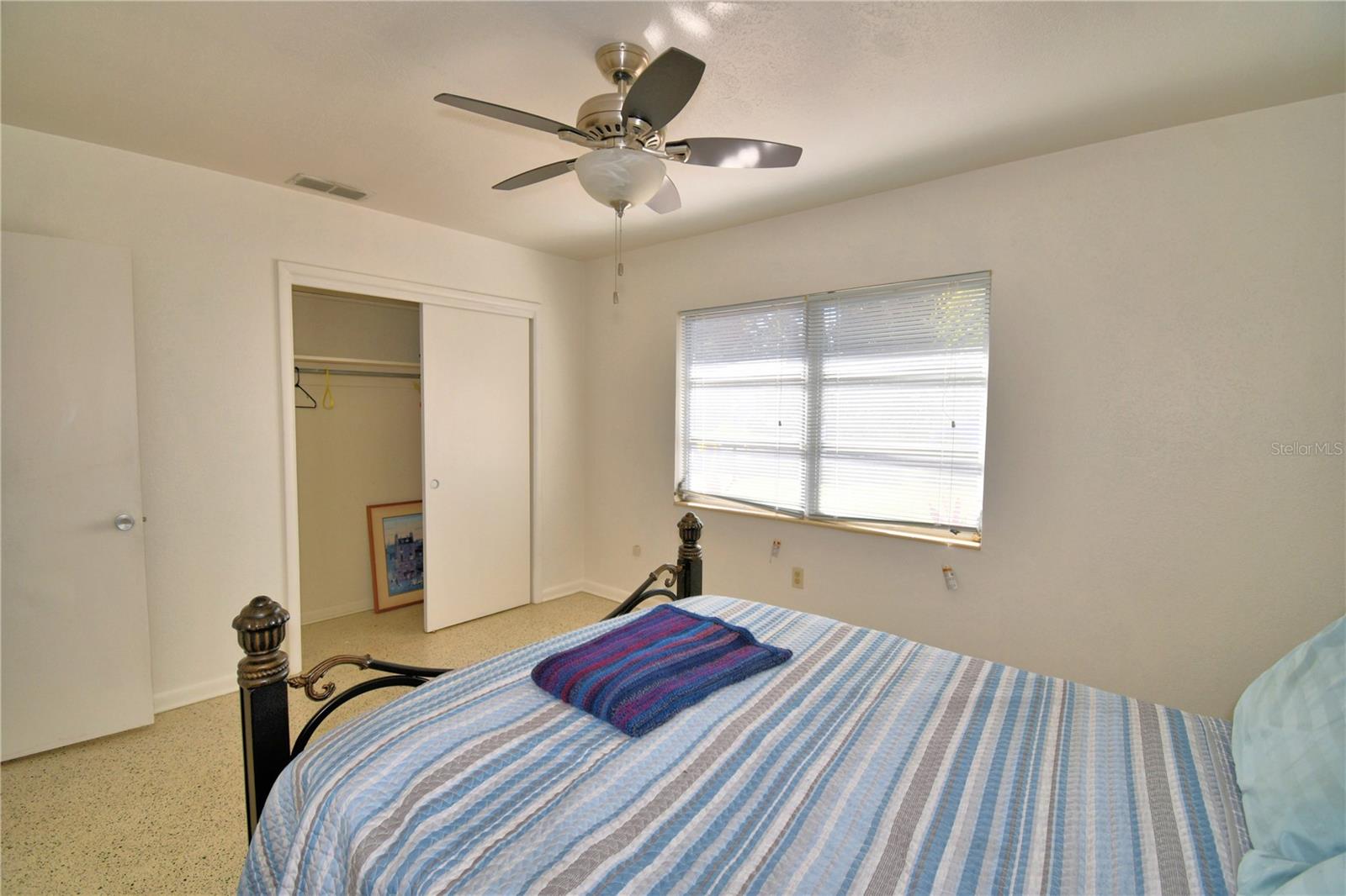 105 Maxcy Ln Property Photo 14