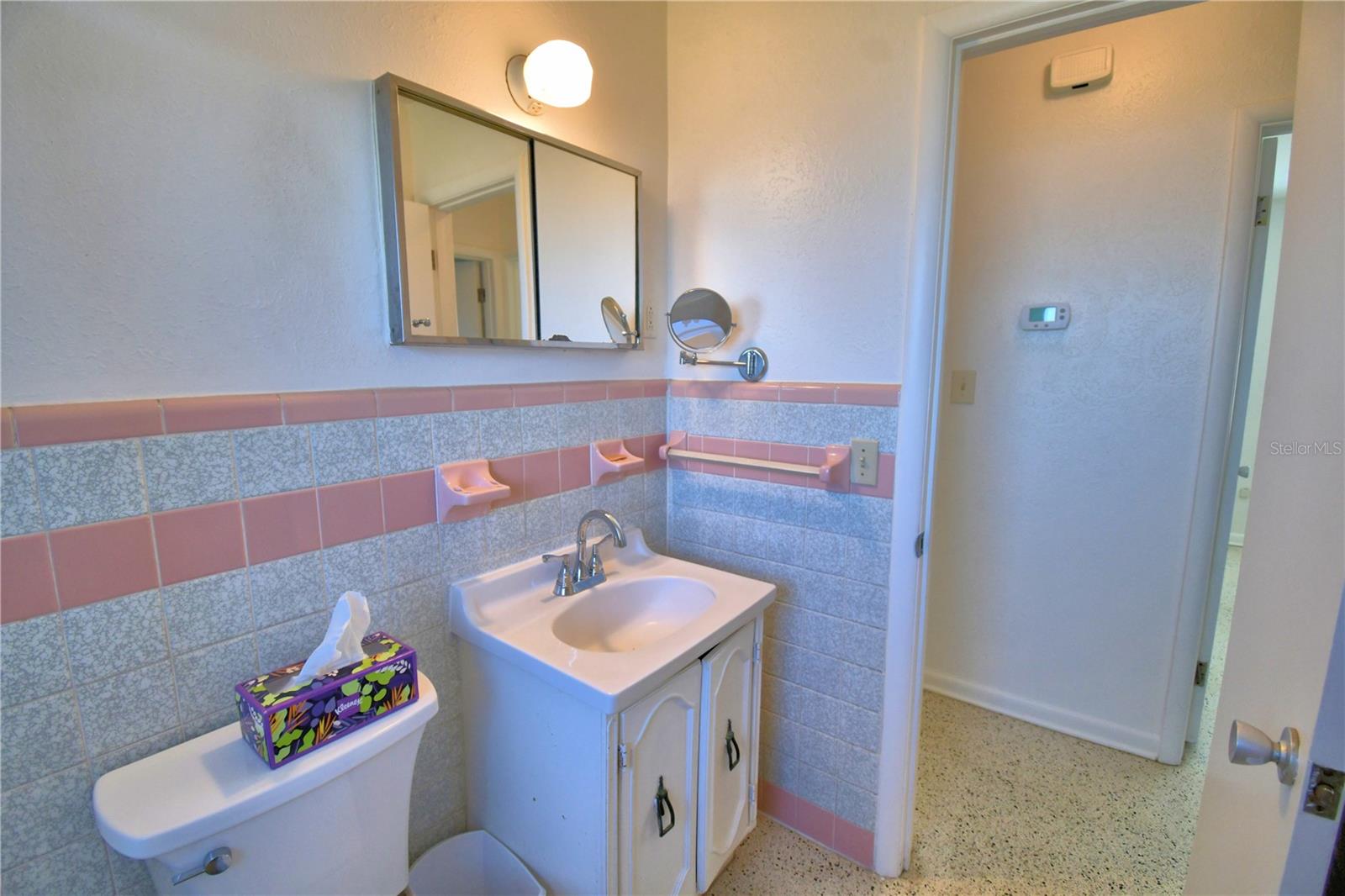 105 Maxcy Ln Property Photo 20