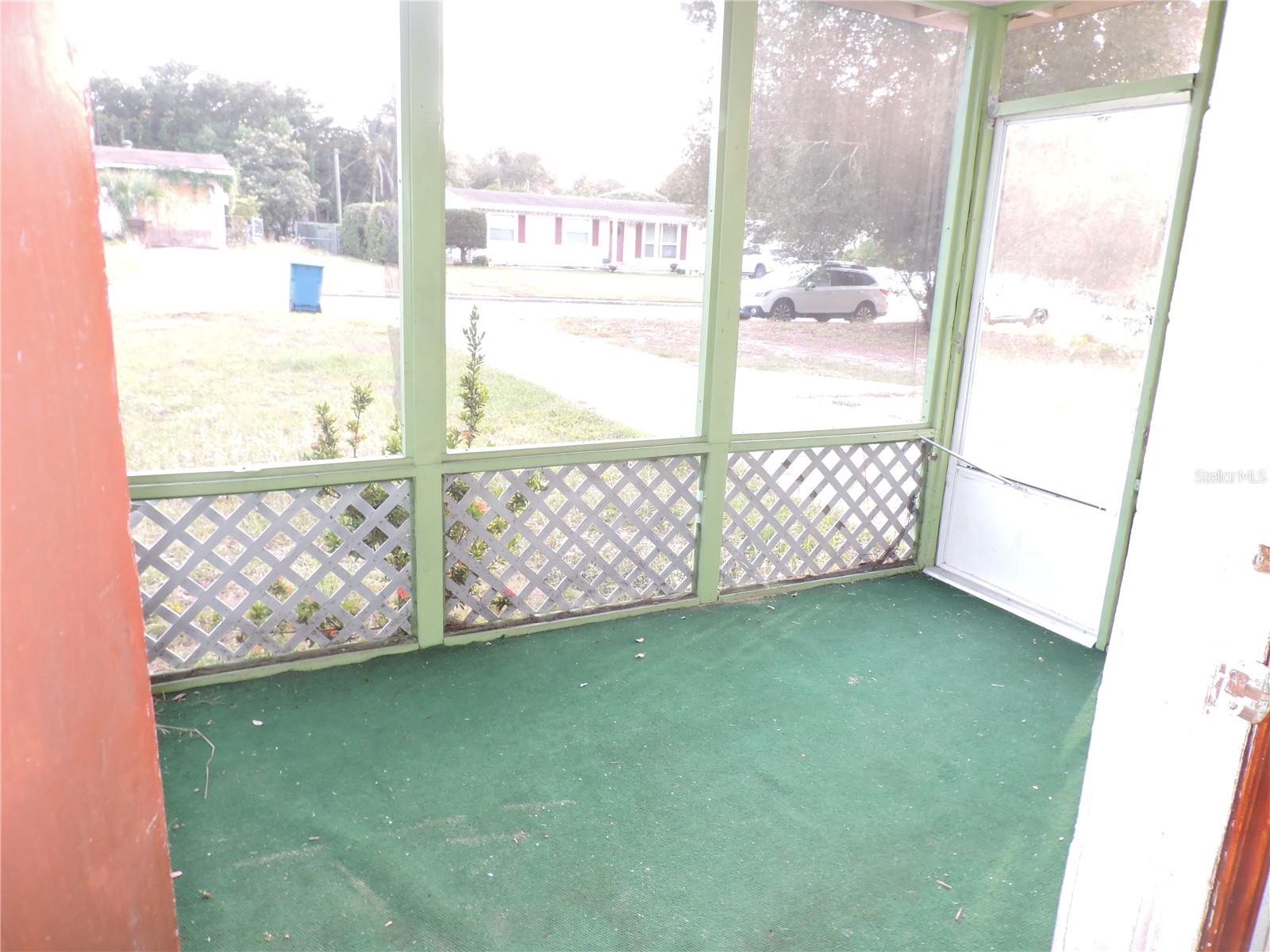 713 Euclid Ave Property Photo 4