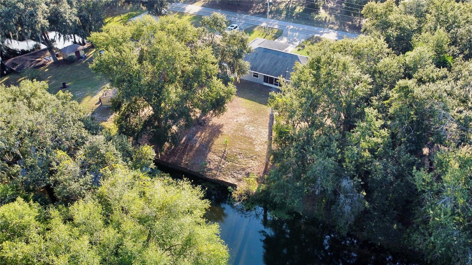 4542 Timberlane Rd Property Photo 2