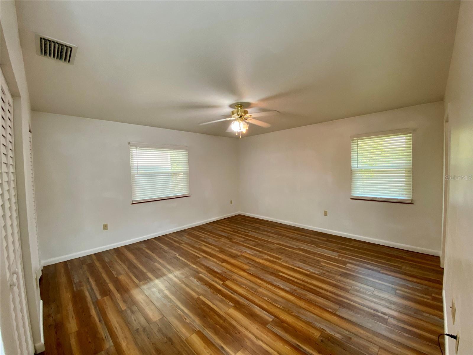 4542 Timberlane Rd Property Photo 11