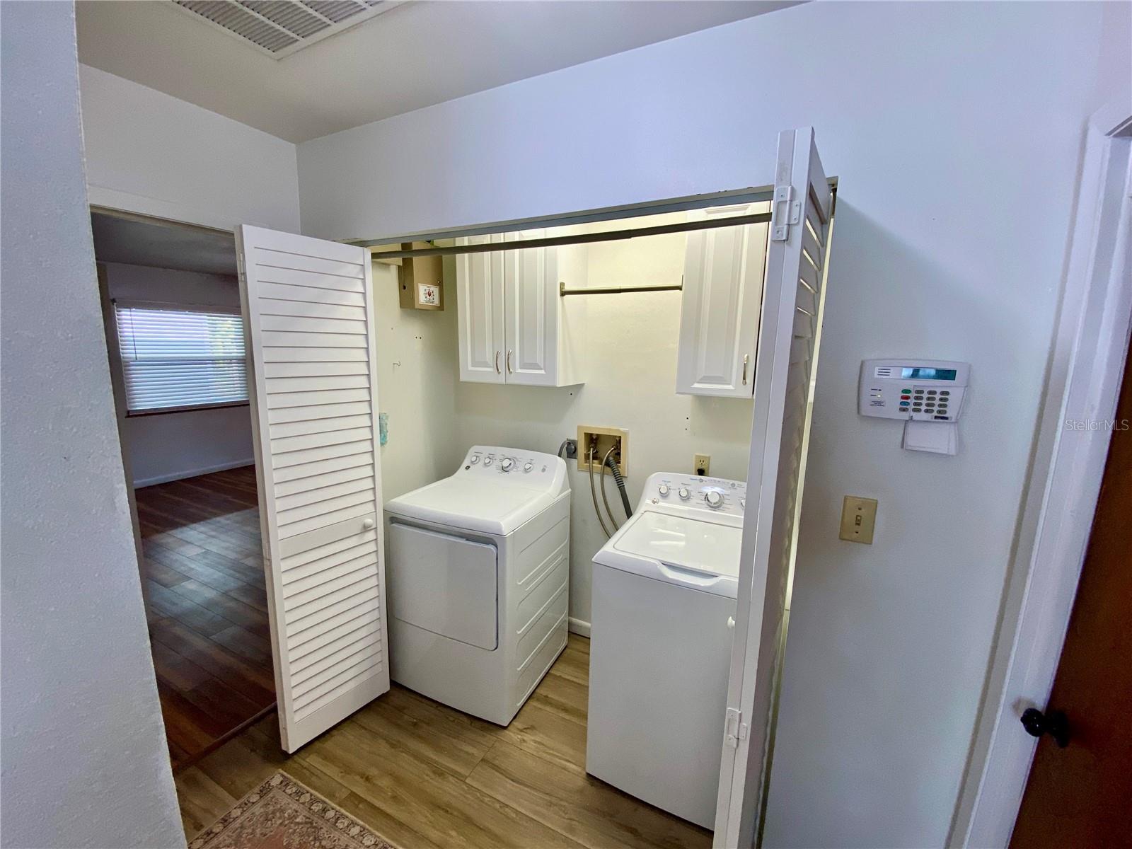 4542 Timberlane Rd Property Photo 16