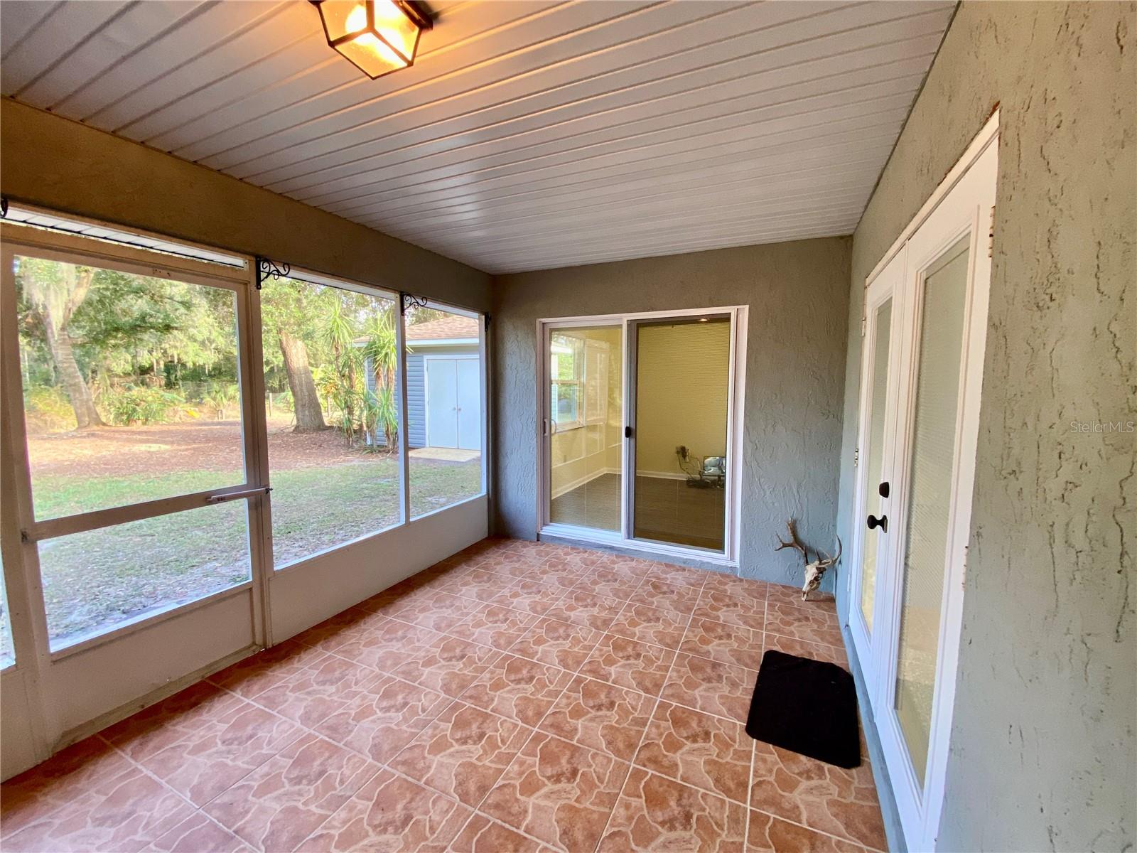 4542 Timberlane Rd Property Photo 22