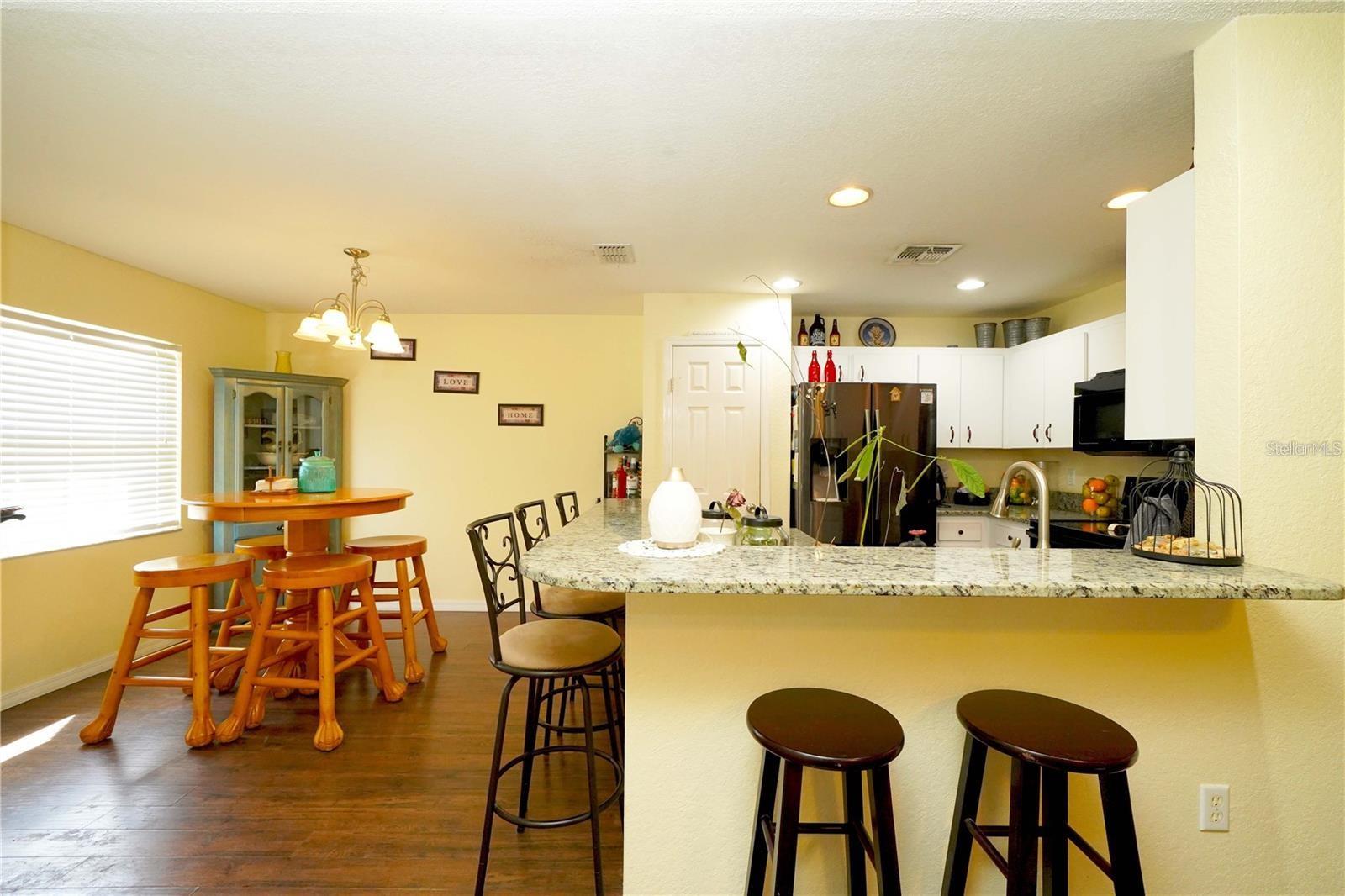 1015 Highland Crest Cir Property Photo 8