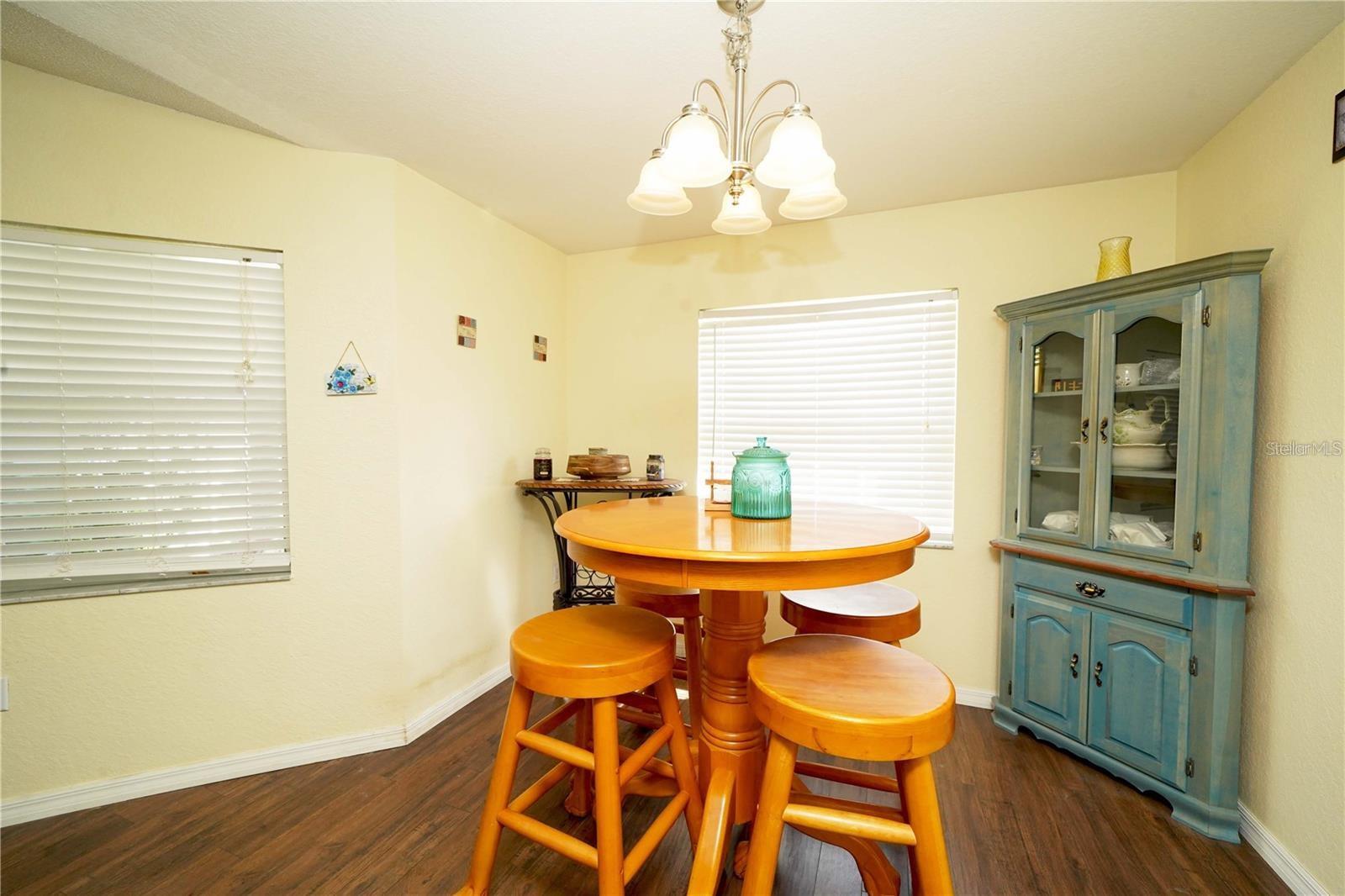 1015 Highland Crest Cir Property Photo 9