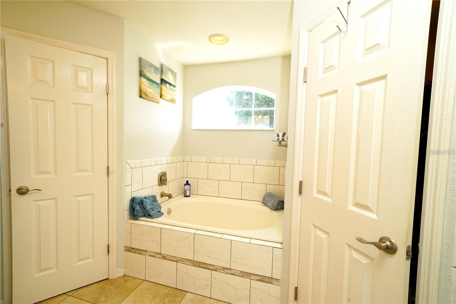 1015 Highland Crest Cir Property Photo 17