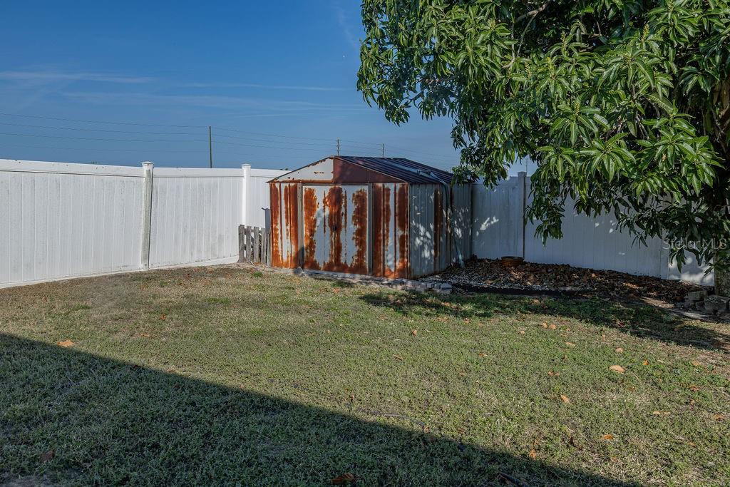 1015 Highland Crest Cir Property Photo 34