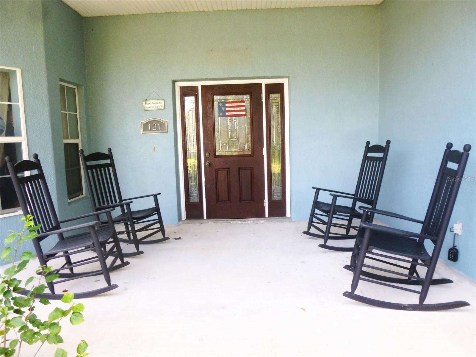 121 Deer Rd Property Photo 3