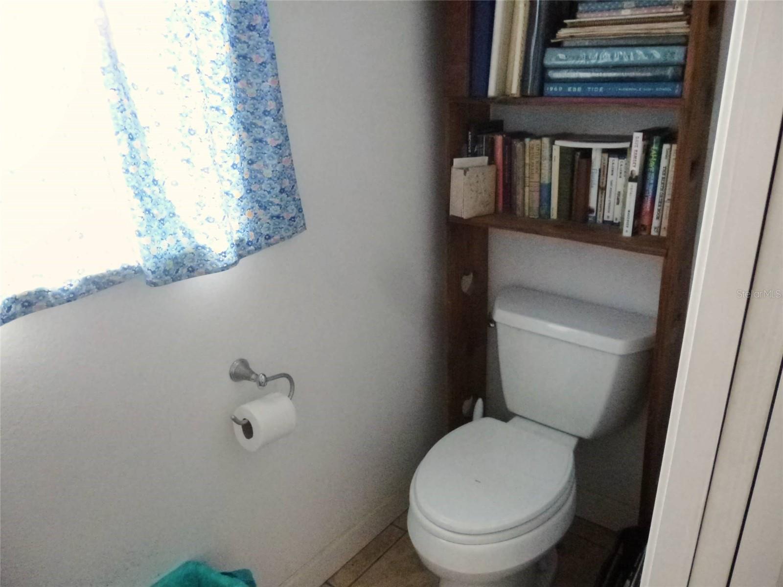 121 Deer Rd Property Photo 38