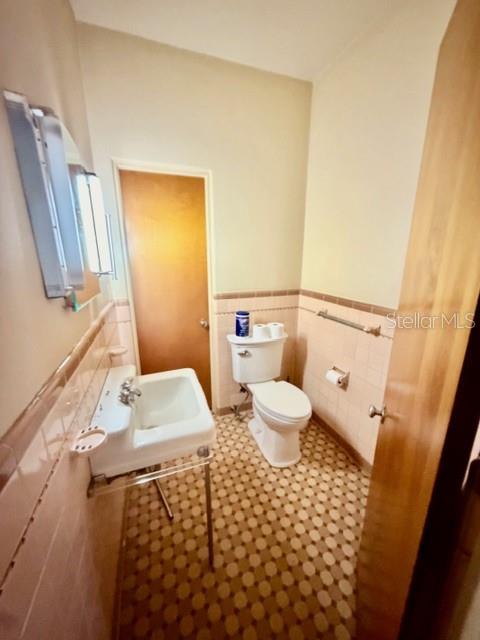 811 State Road 60 E Property Photo 9