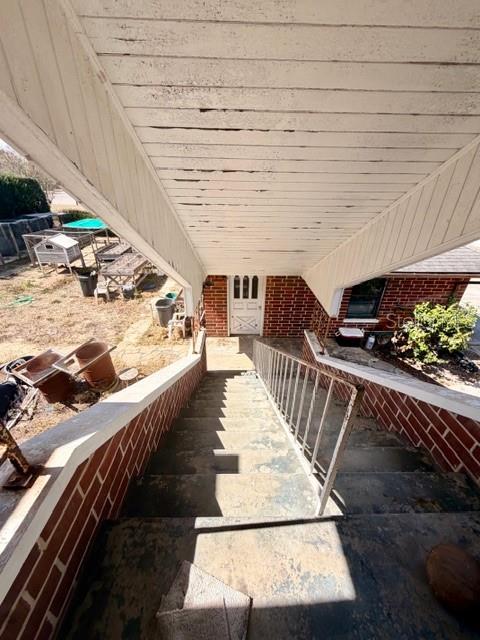 811 State Road 60 E Property Photo 33