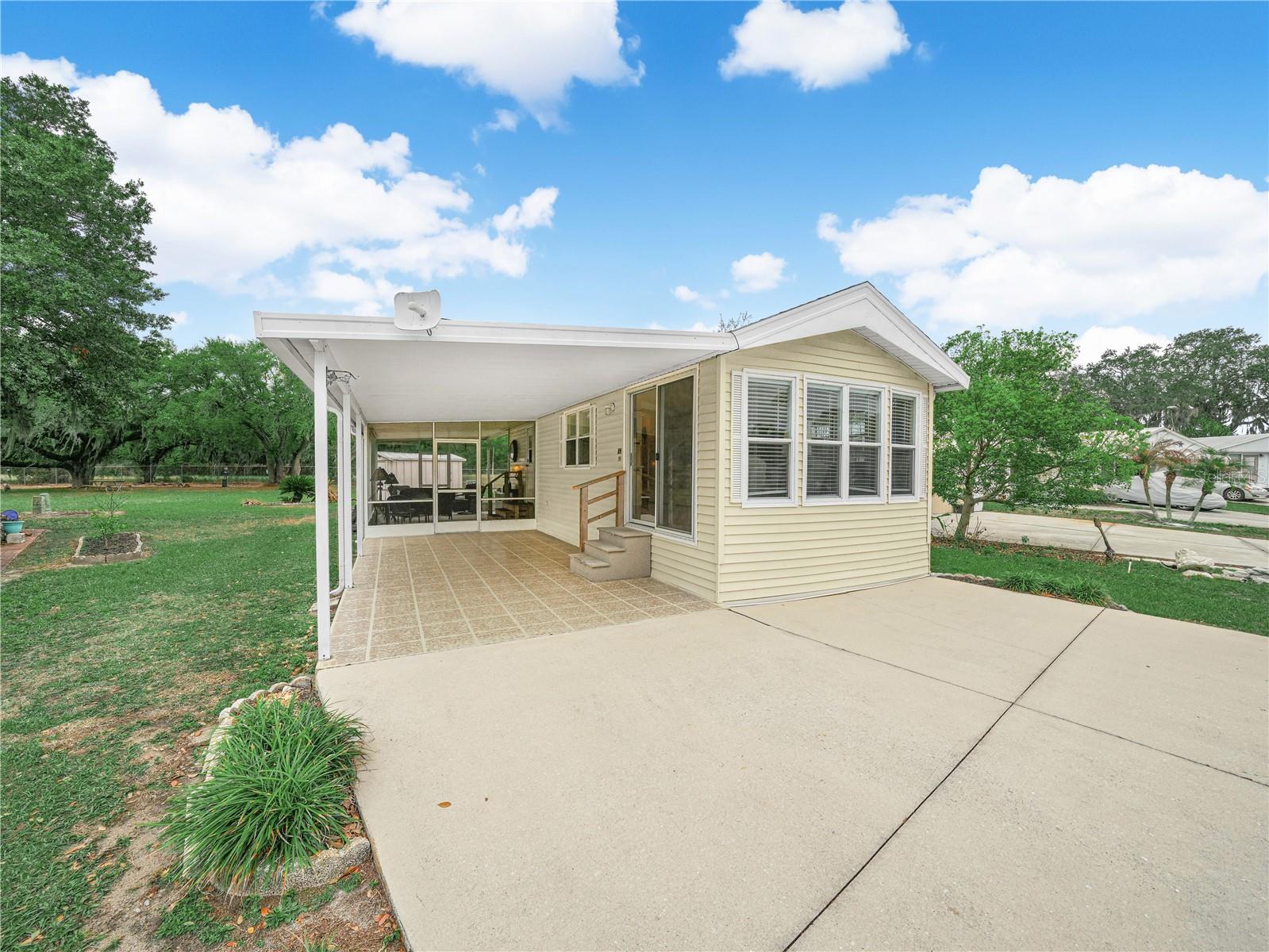 6 Silversides St Property Photo 3