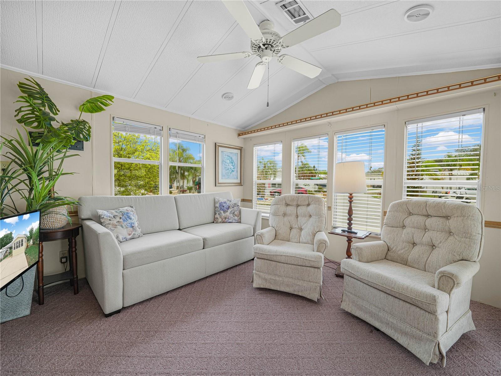 6 Silversides St Property Photo 6