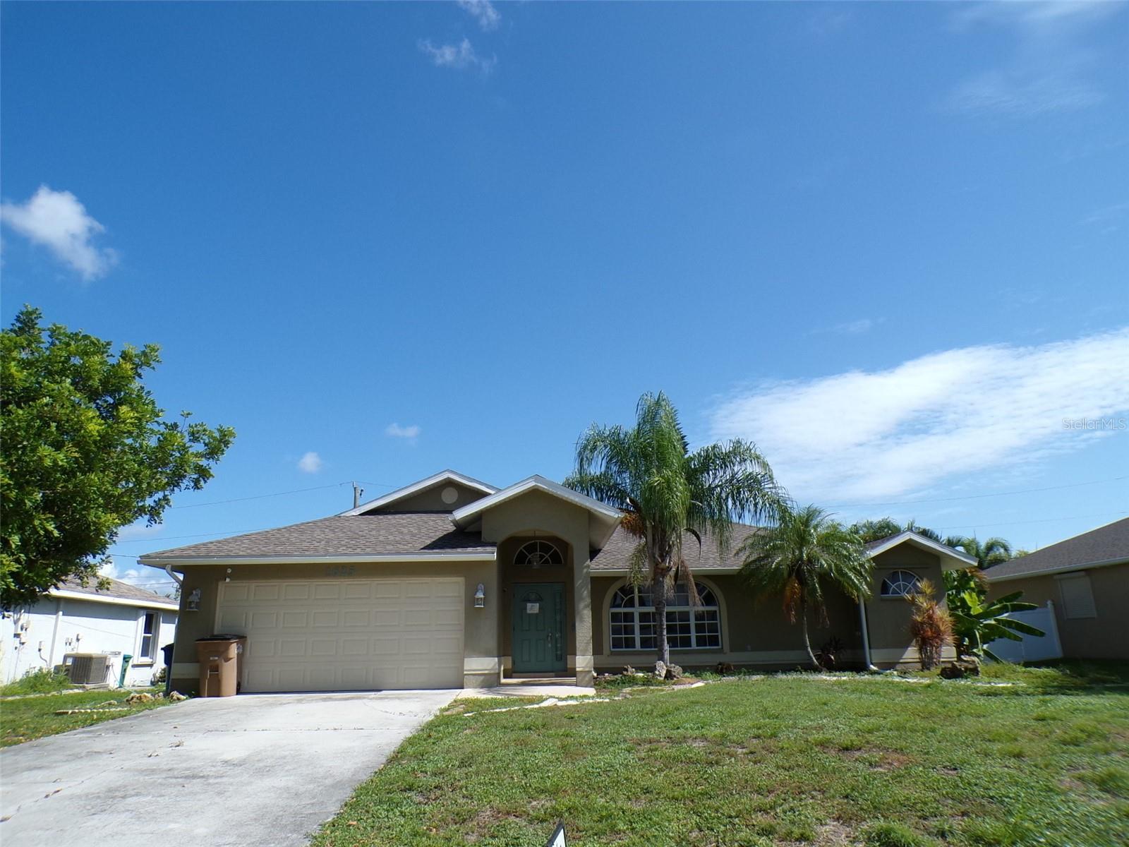 1625 Sw 43rd St Property Photo 1