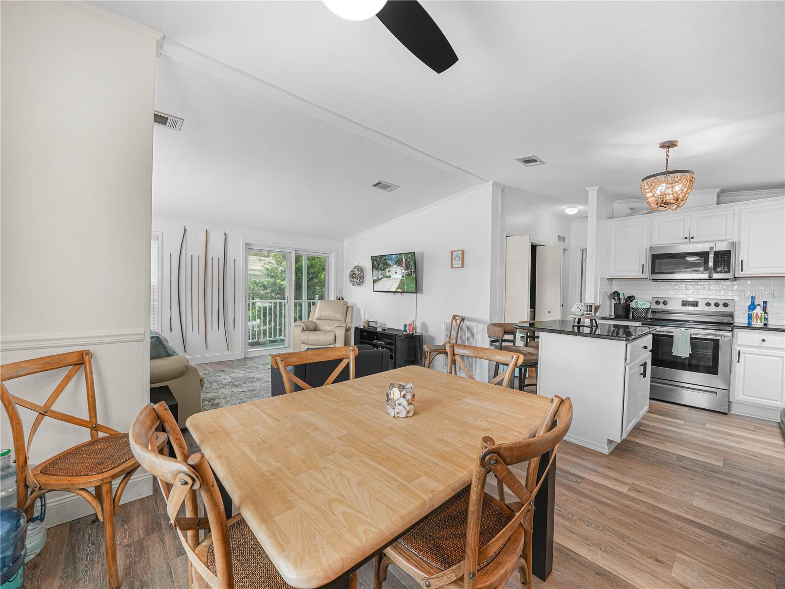 24 Silversides St Property Photo 8