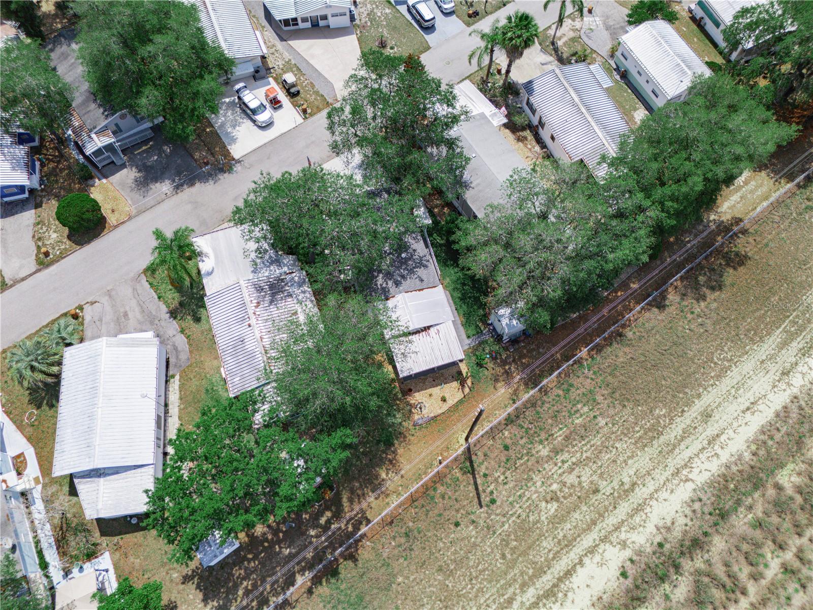 24 Silversides St Property Photo 36