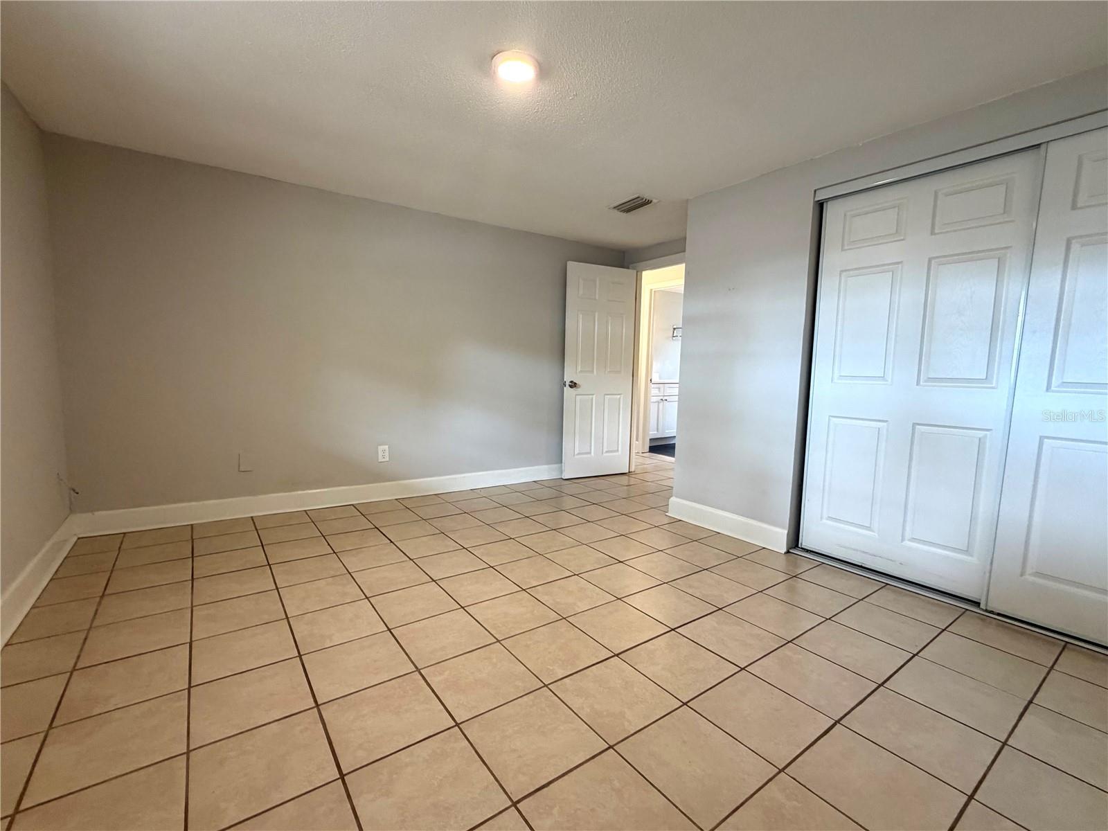 10022 E Wilder Ave #12 Property Photo 8