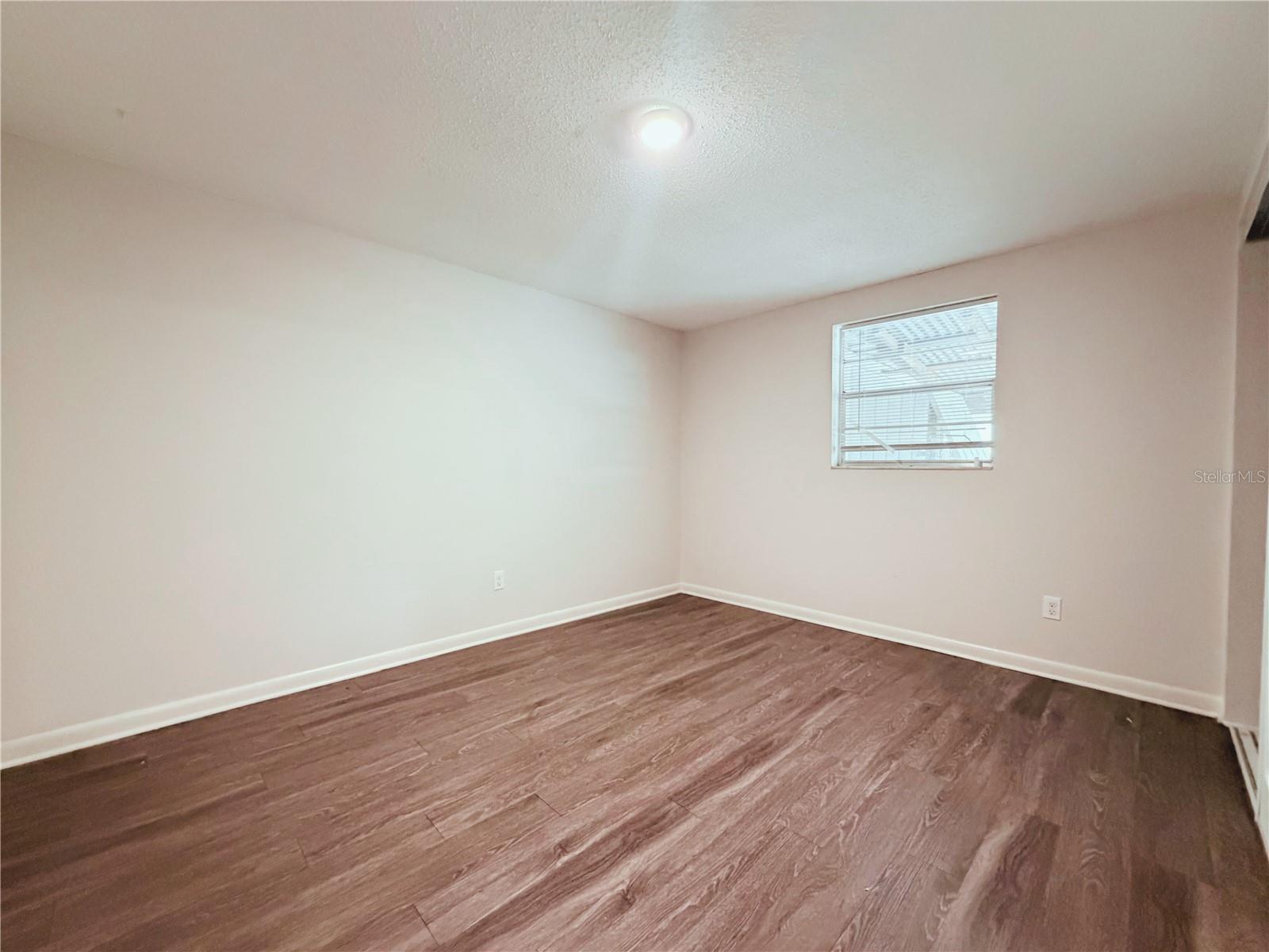 5305 Oakwood Ct #17 Property Photo 7