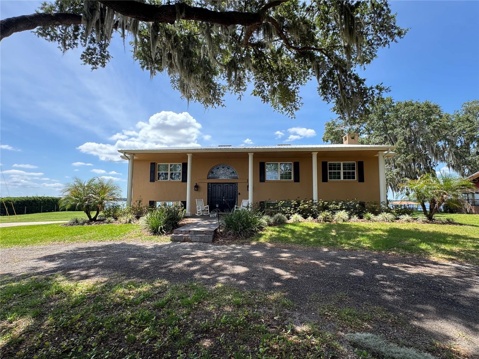 607 W STATE ROAD 630 Property Photo 1