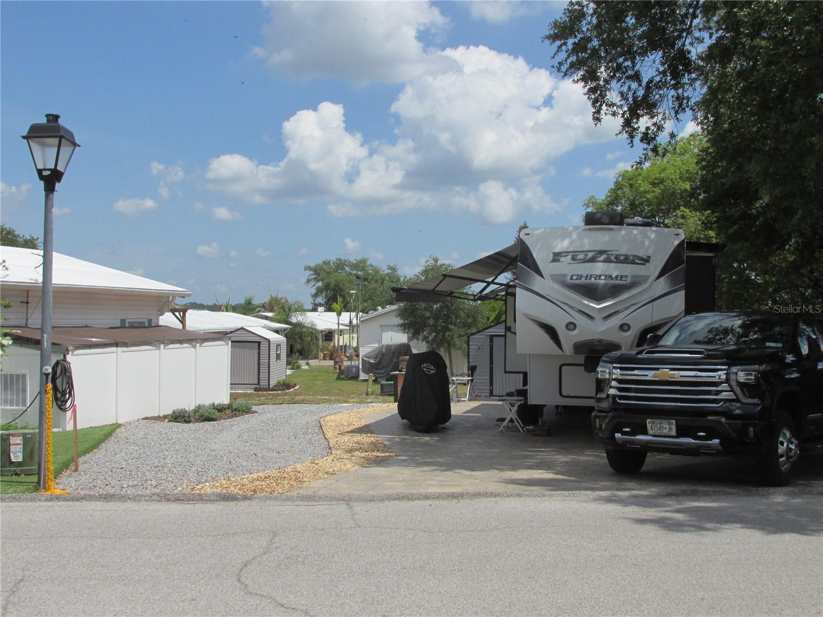 16 Saddlebag Trl S Property Photo 4