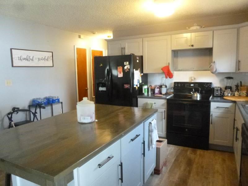 528 Central Ave Property Photo 7