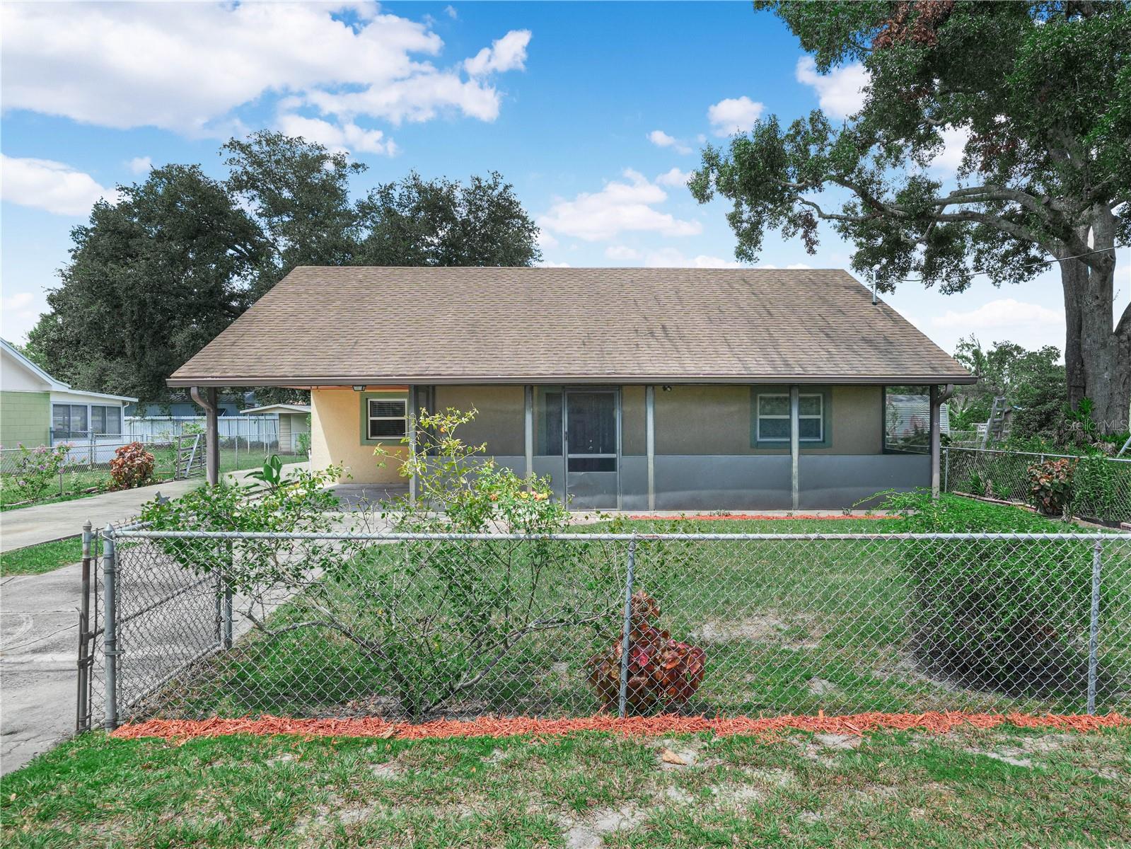 1213 CHEROKEE DR Property Photo 1