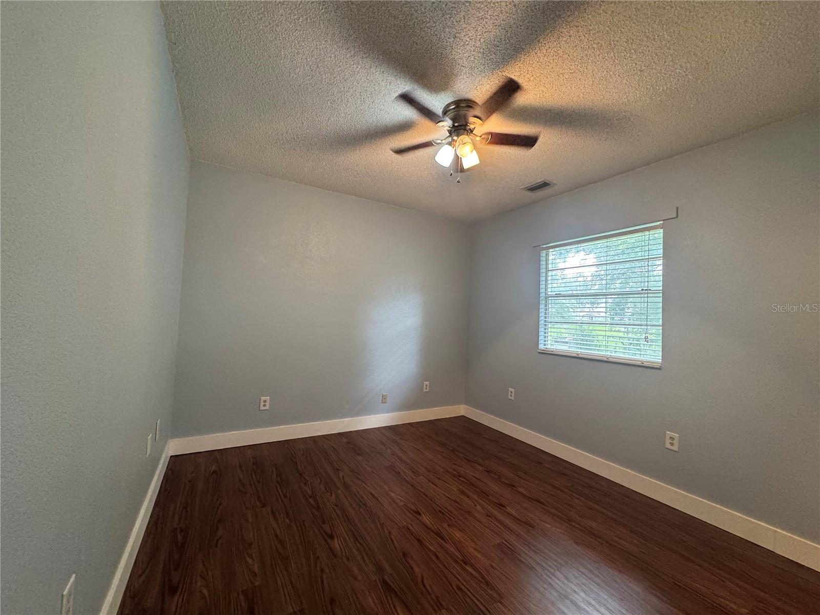 398 Virginia St Property Photo 9