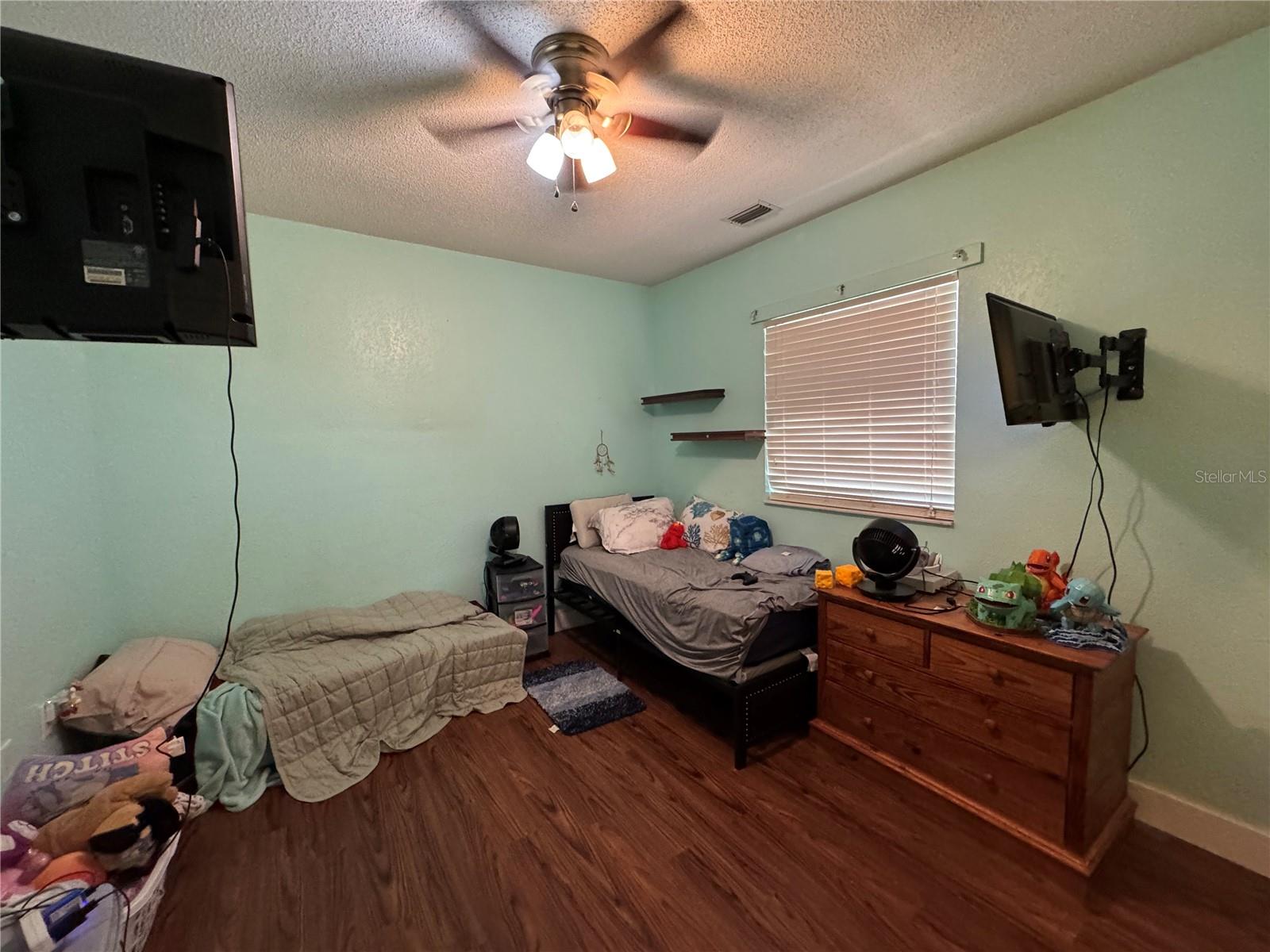 398 Virginia St Property Photo 27