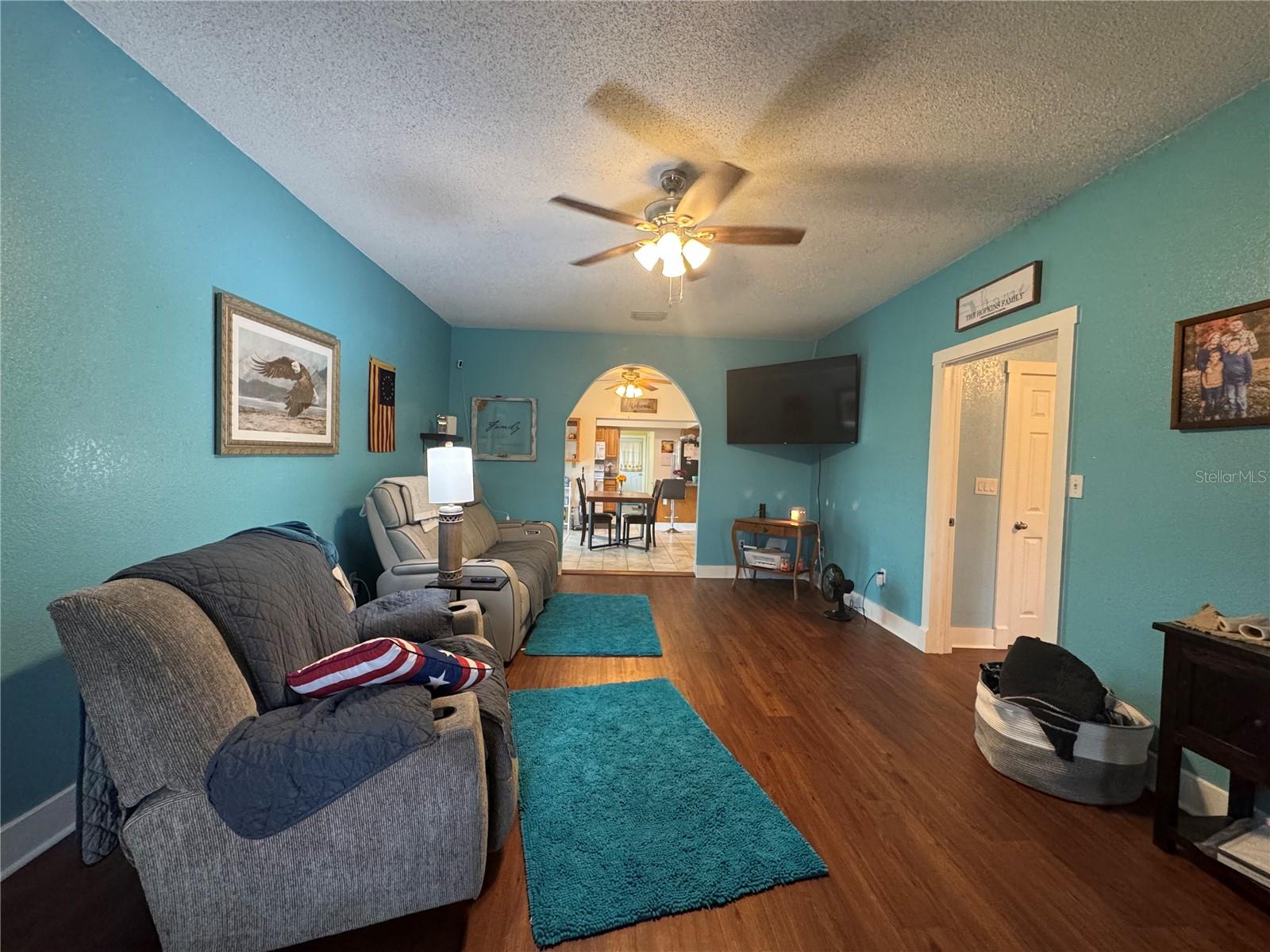 398 Virginia St Property Photo 34