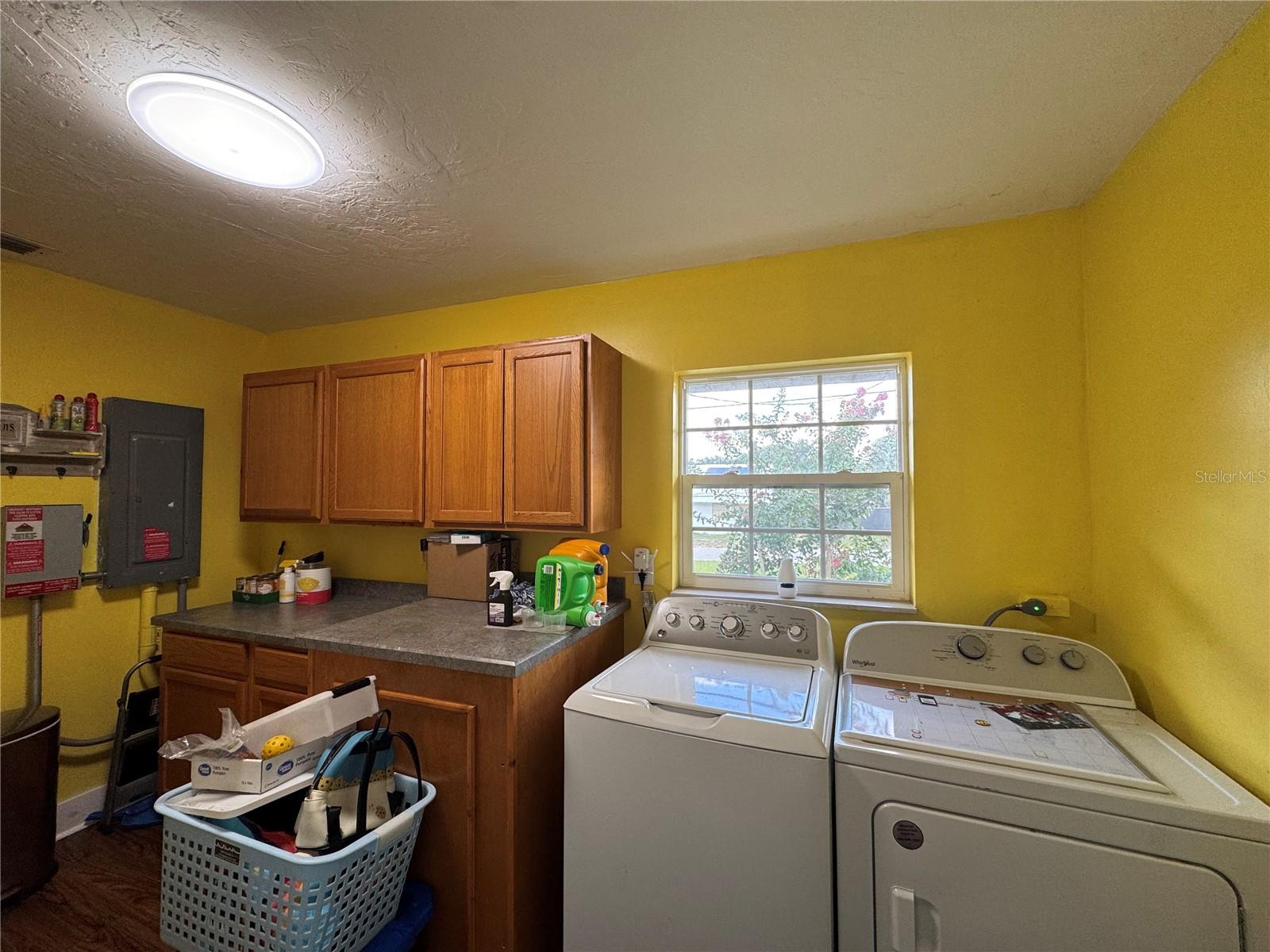 398 Virginia St Property Photo 35