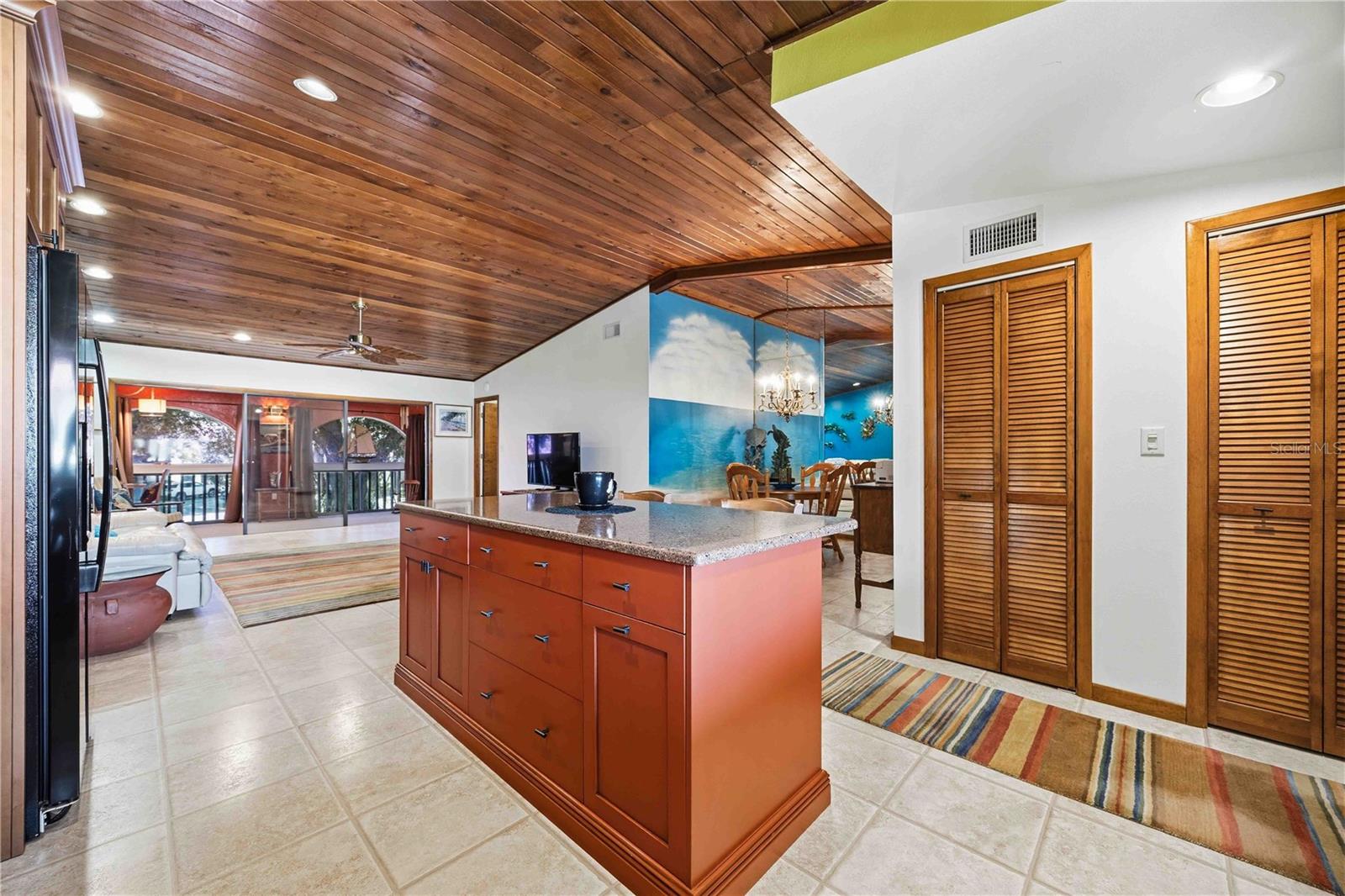 6204 Country Club Dr #f24 Property Photo 10