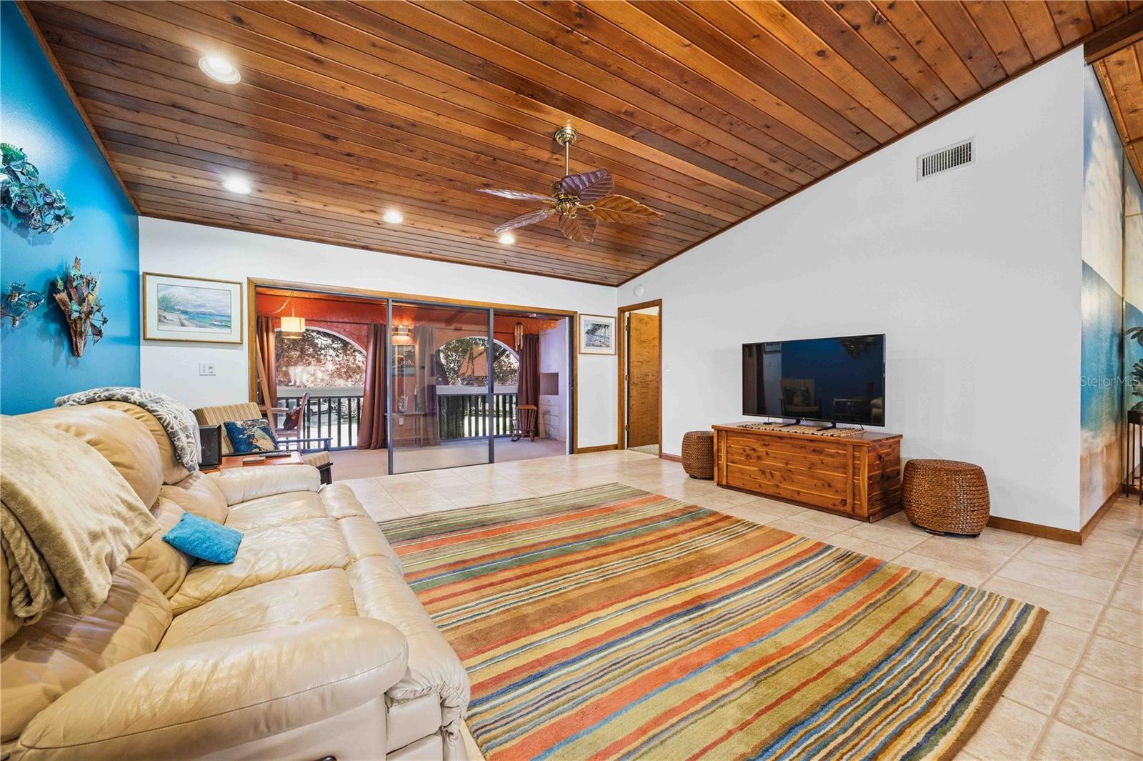 6204 Country Club Dr #f24 Property Photo 12