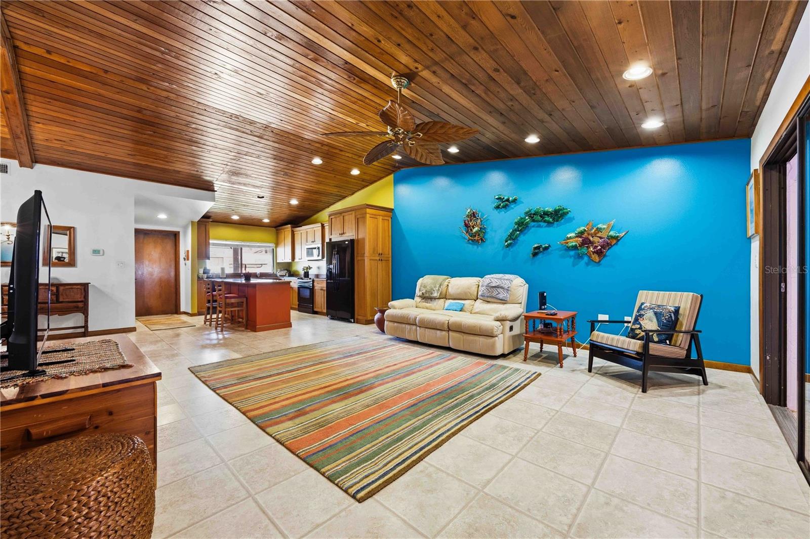 6204 Country Club Dr #f24 Property Photo 13