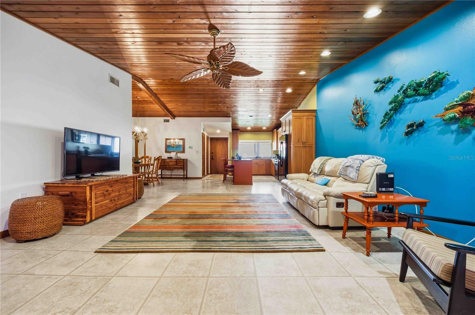 6204 Country Club Dr #f24 Property Photo 15