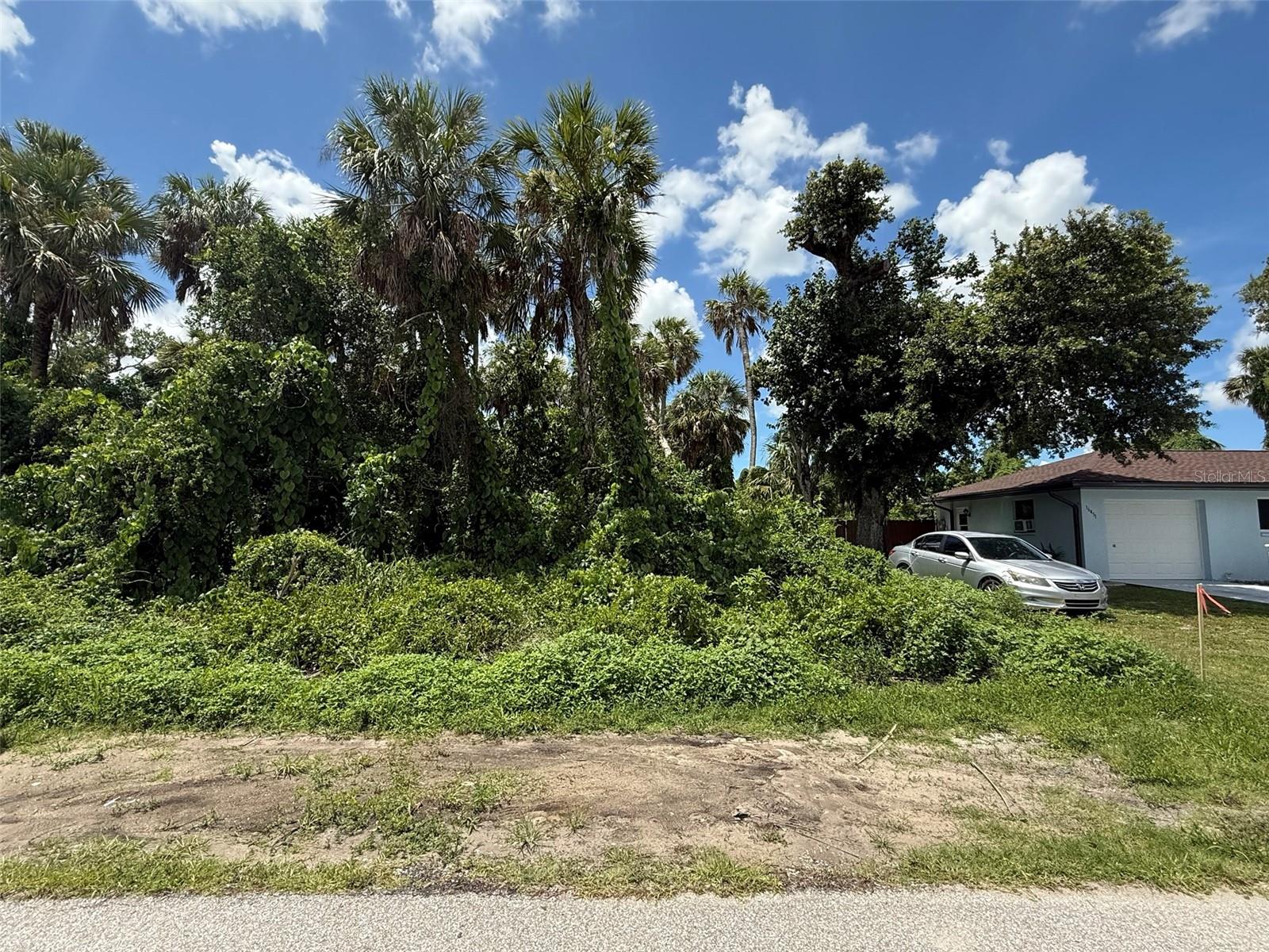 16459 BAUERS AVE Property Photo 1