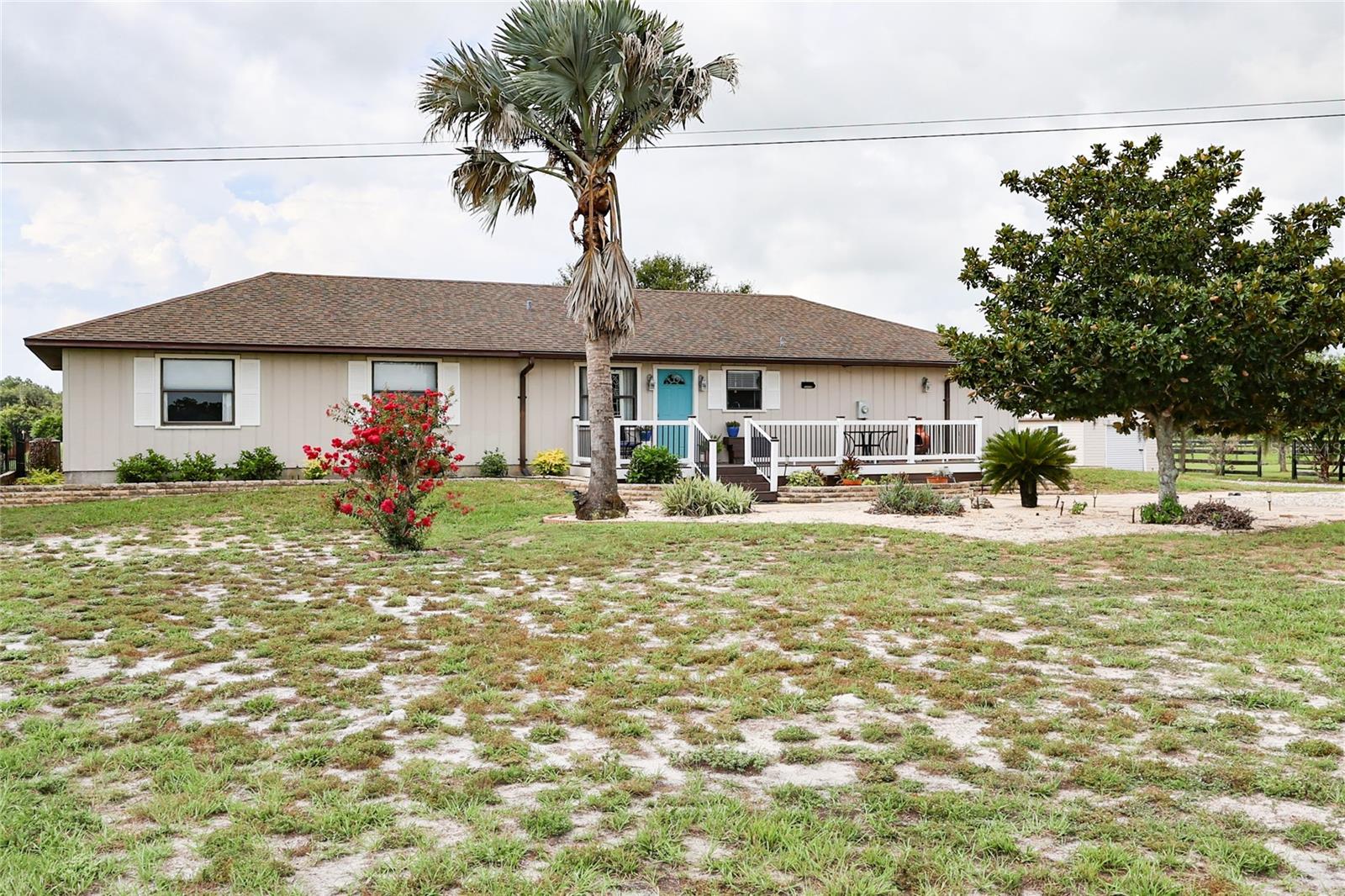 5015 Twin Lakes Ln Property Photo 3