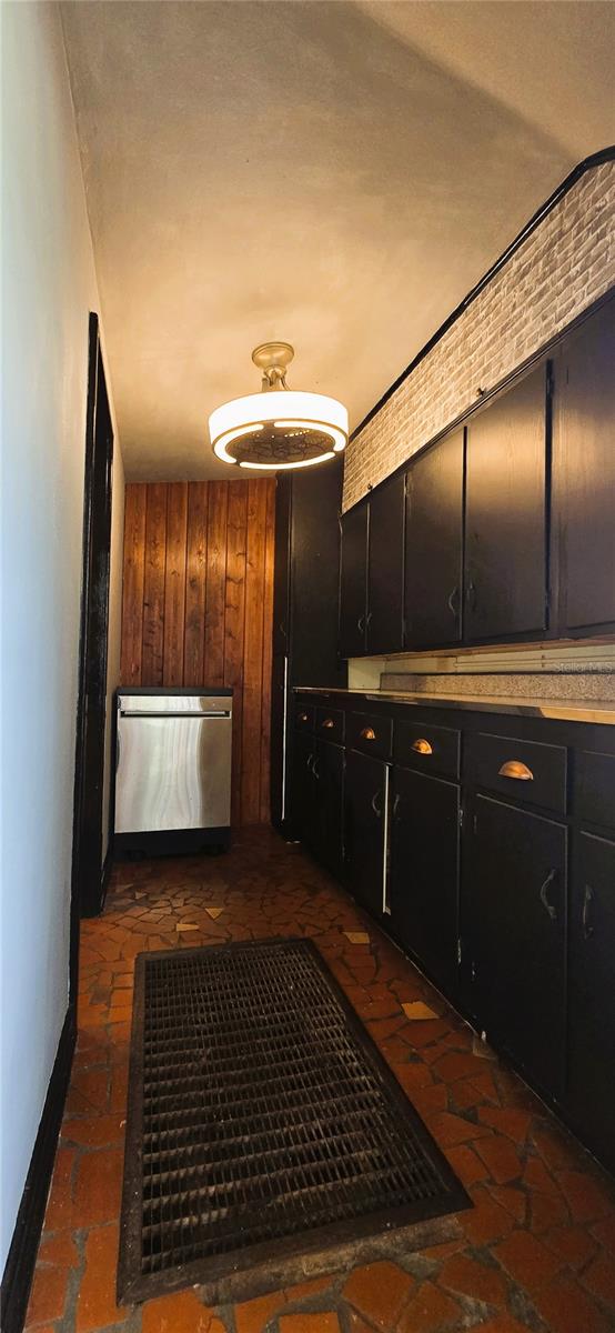 240 Masterpiece Rd Property Photo 5