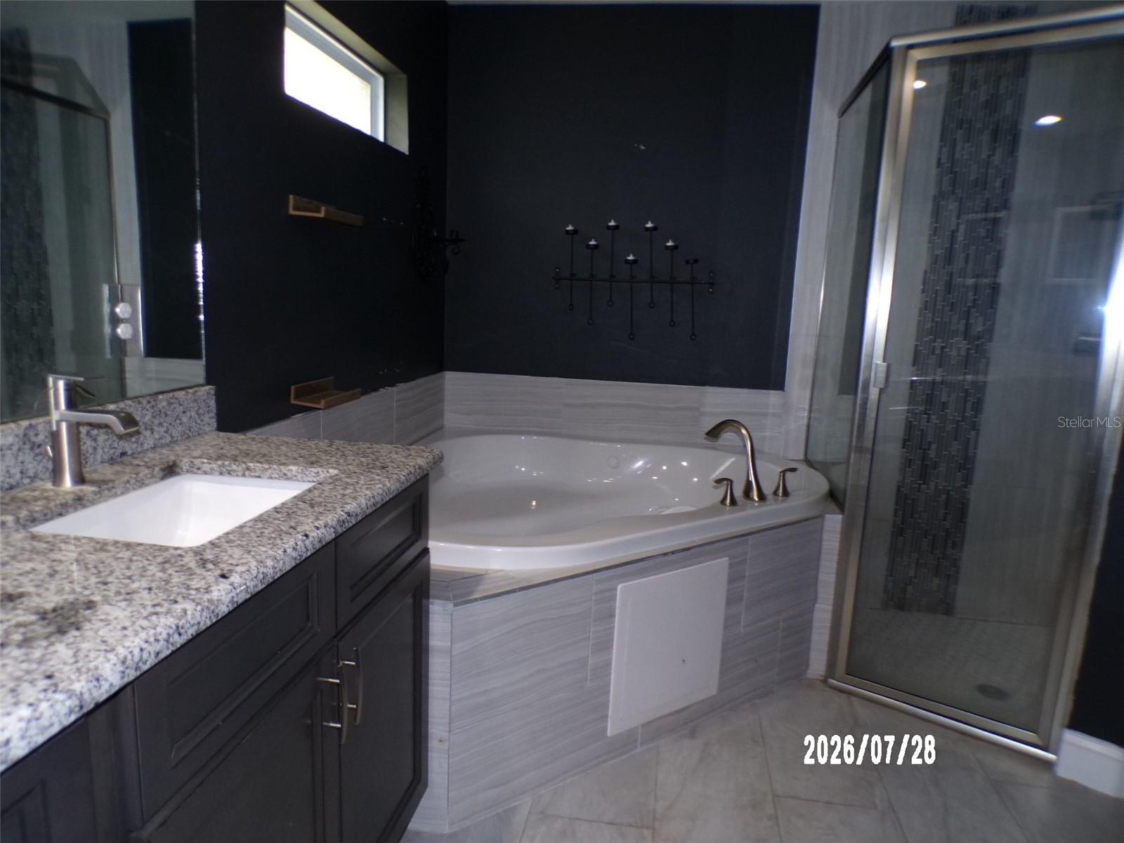 3724 Tracy St Property Photo 9