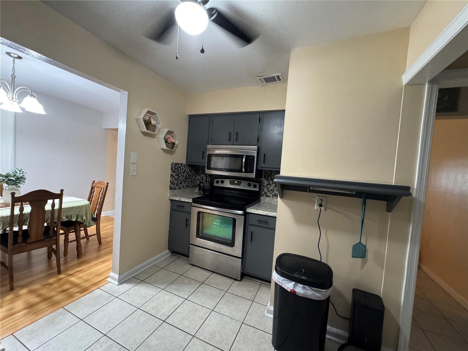 519 Thomas Ave Property Photo 6