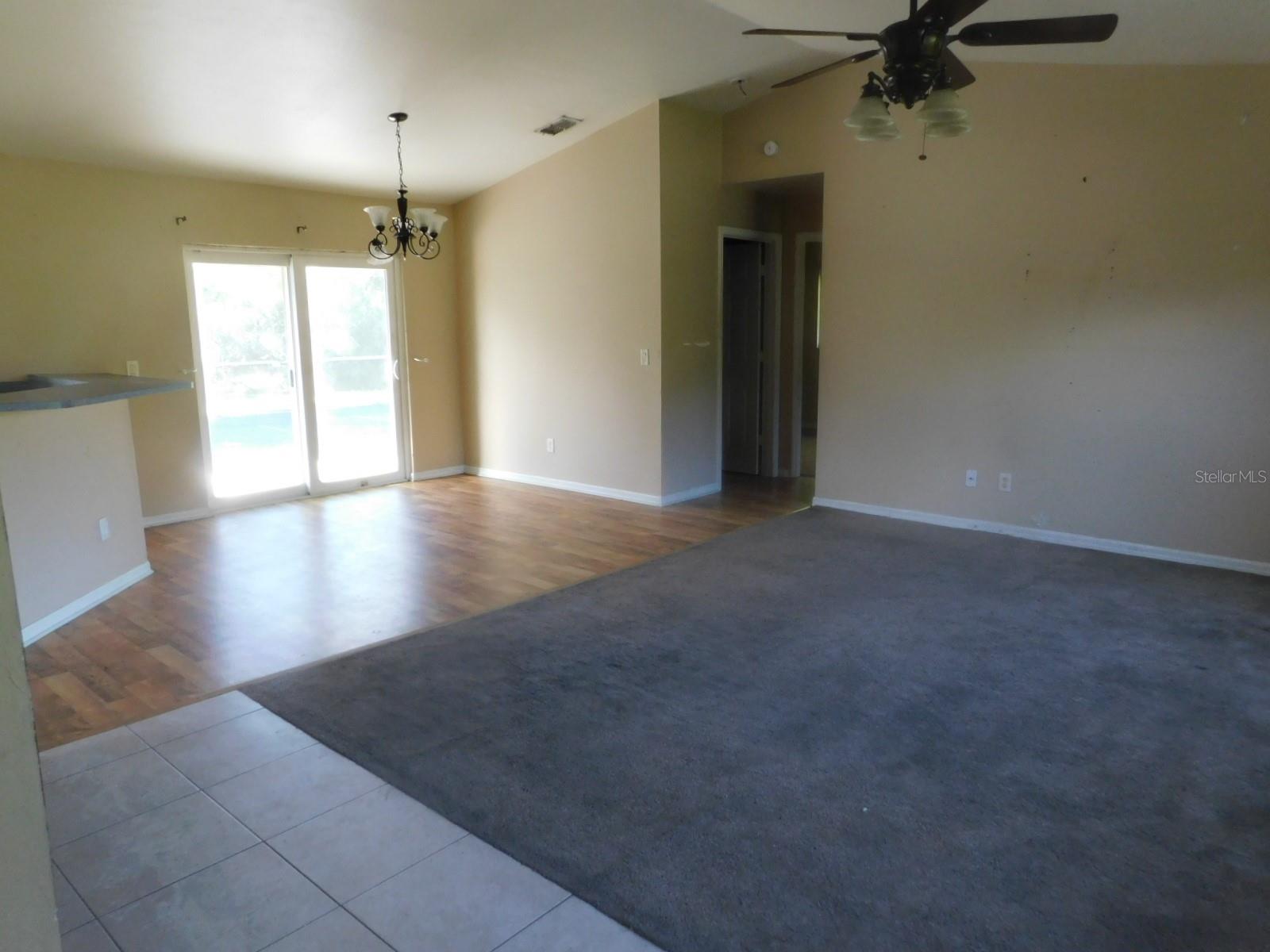 2637 Tishman Ave Property Photo 2