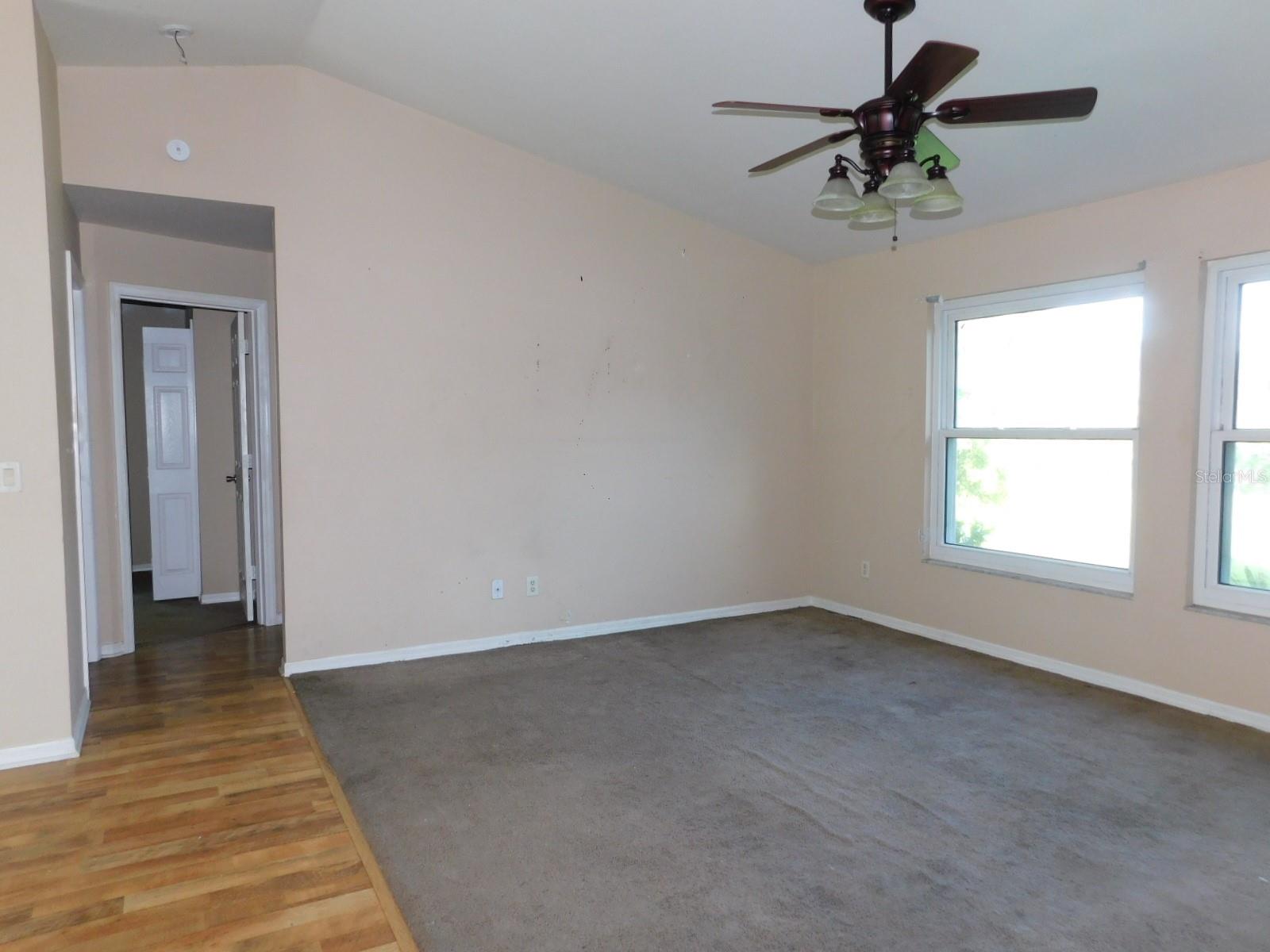 2637 Tishman Ave Property Photo 9