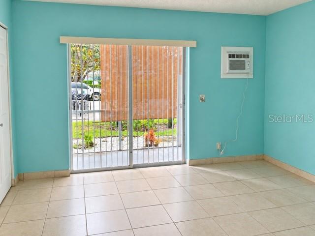 146 Camden G #146 Property Photo 4