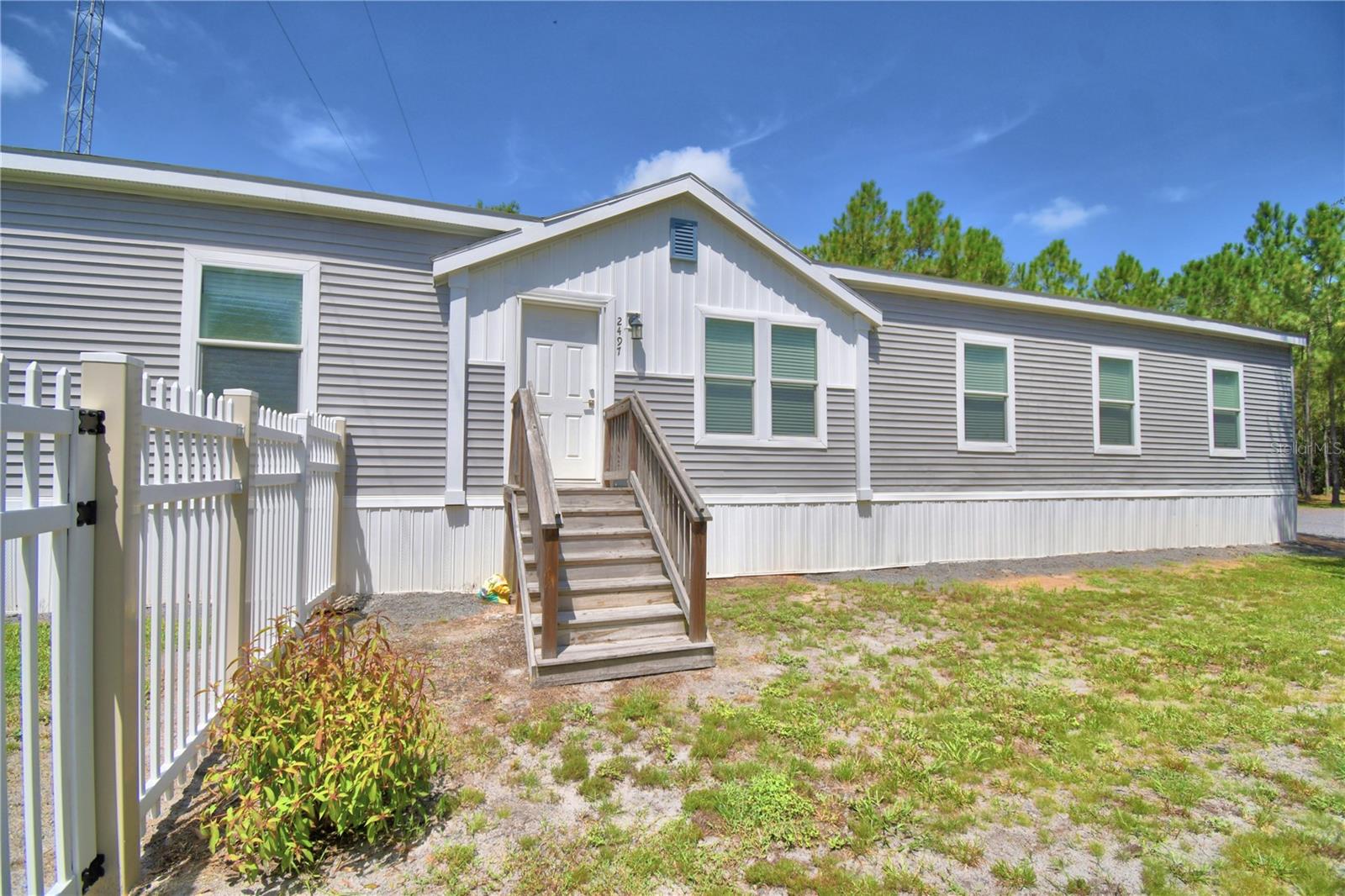 2497 Us Highway 98 W Property Photo 1